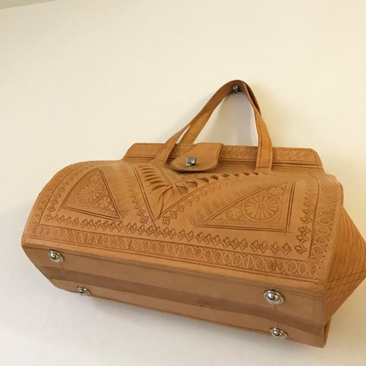 Vintage väska handväska skinn klädd boho retro retro retro cognac 60-tal 70-tal afrikansk 98b81b Vintage väska handväska skinn klädd boho retro retro retro cognac 60-tal 70-tal afrikansk 98b81b