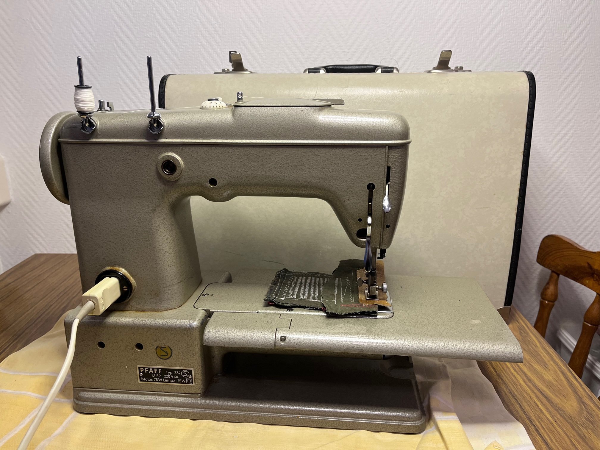 symaskin för proffs PFAFF 332 "made in WestGe.. Köp på Tradera