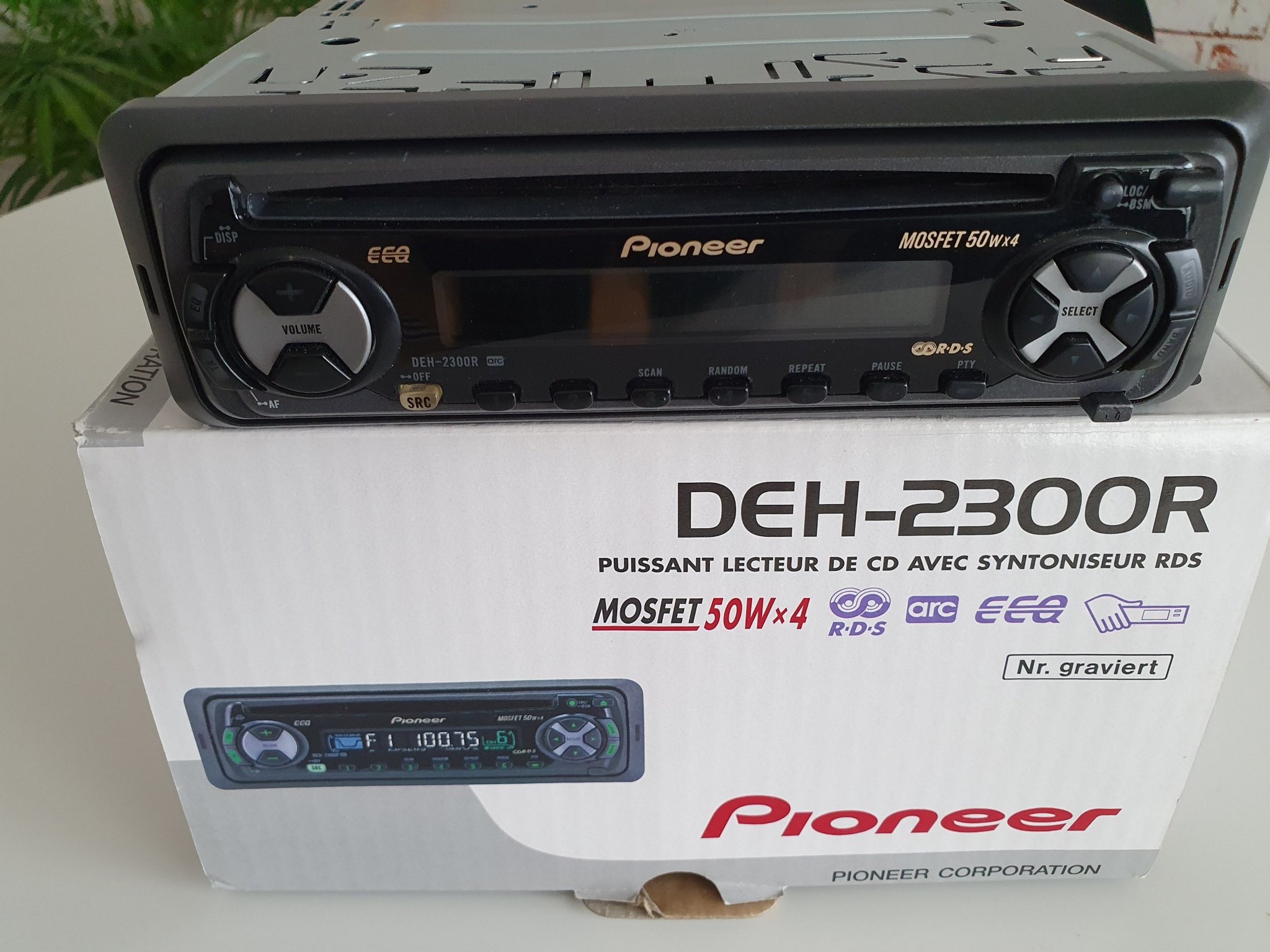 Bilstereo Pioneer DEH2300R Mosfet 50Wx4 CDspe.. Köp på Tradera