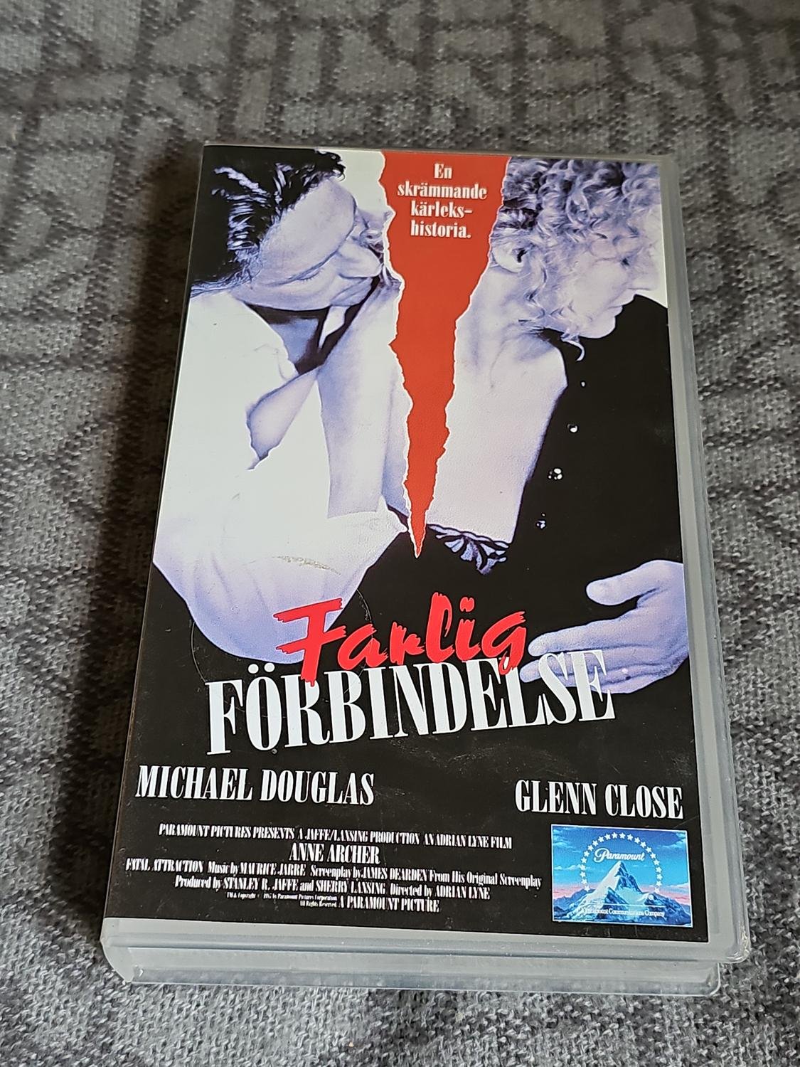 Farlig Förbindelse - Michael D.. | Köp från SandsOfTime på Tradera ...