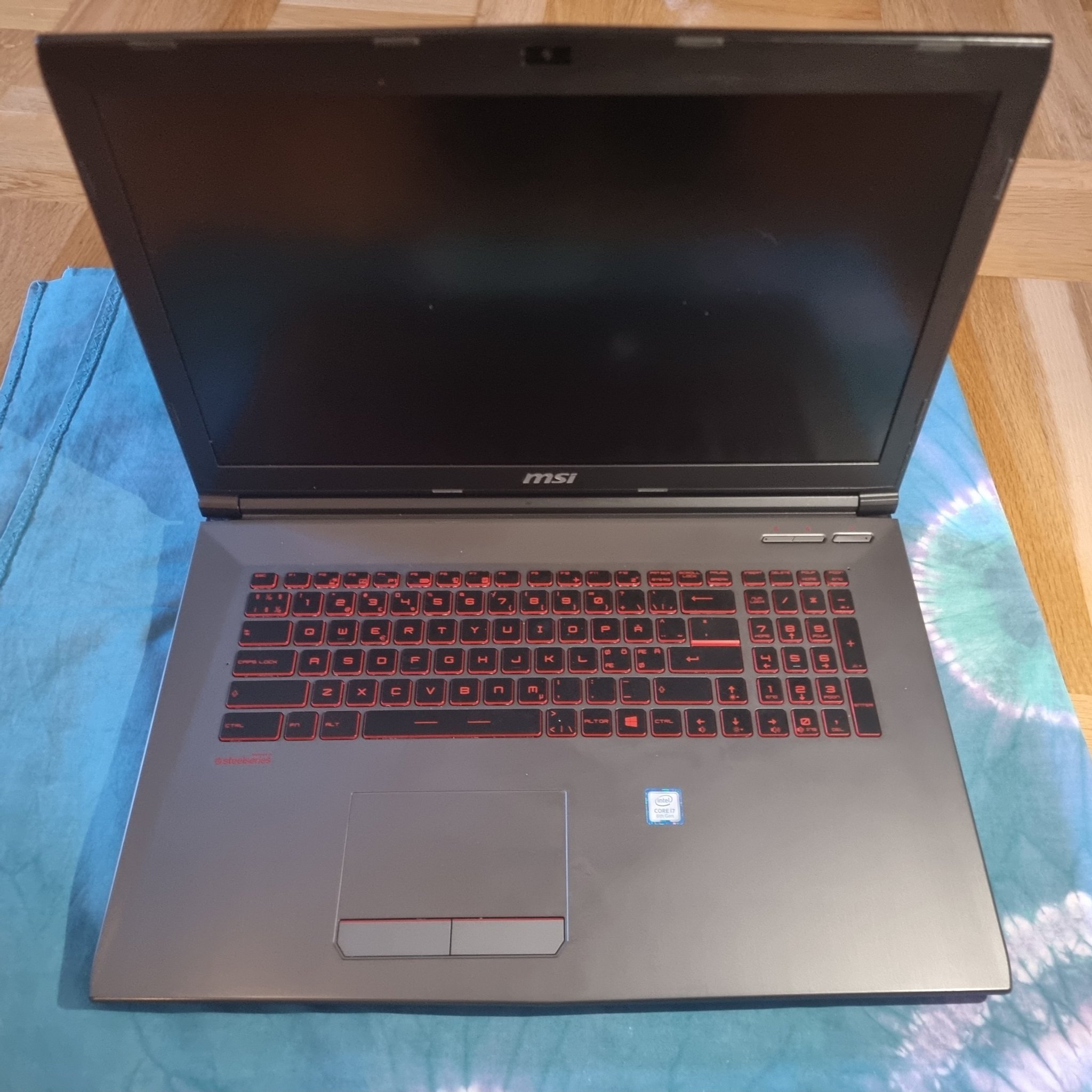 MSI GV72 8RD bärbar dator 16GB/256GB Windows 11, uppgraderad wifi, 17,3"