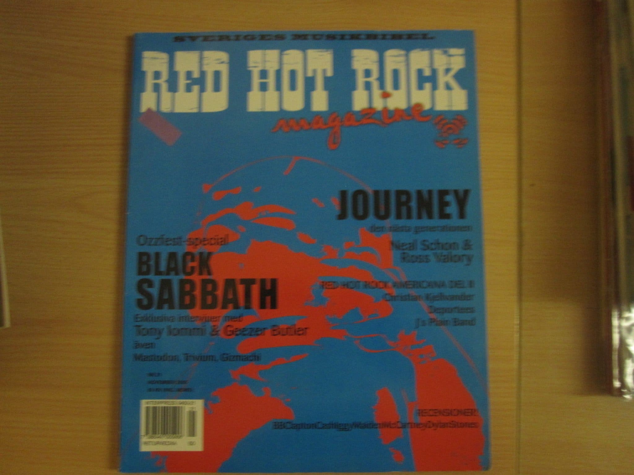 Se produkter som liknar Red Hot Rock Magazine på Tradera (708073625)