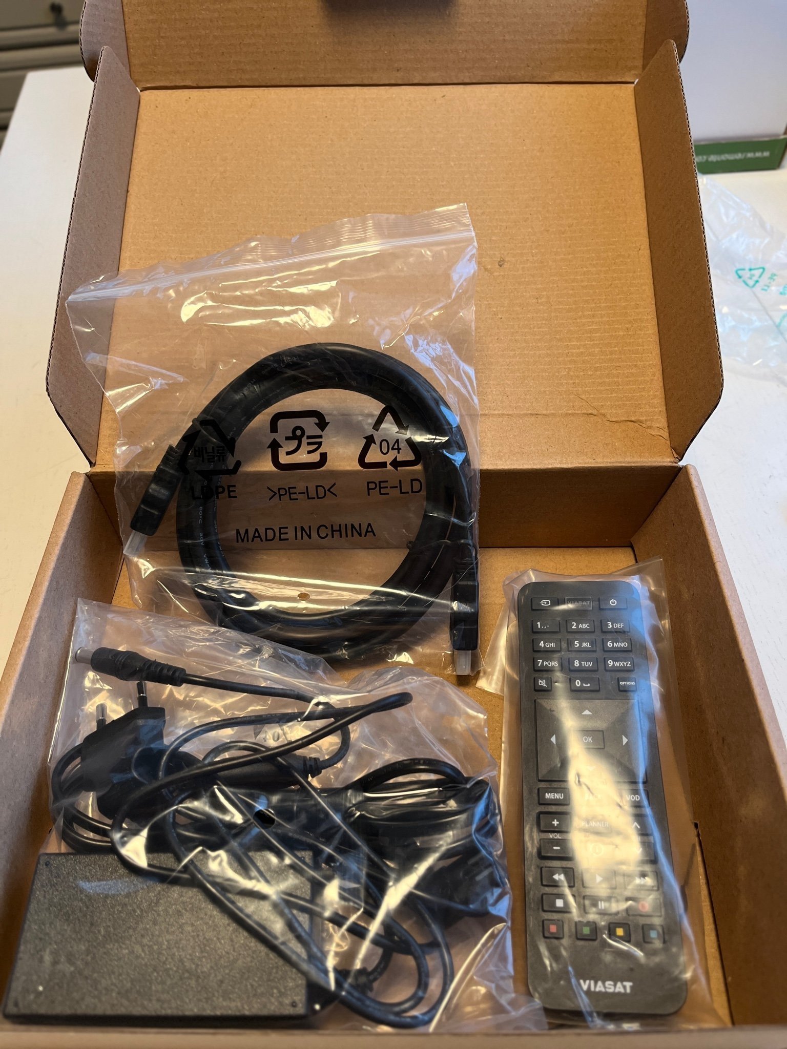 Se produkter som liknar Allente Ultra HDbox Prime 680 på Tradera