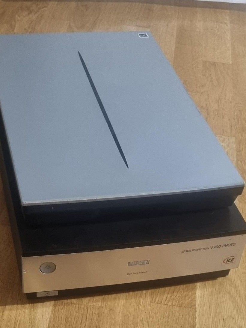 Se produkter som liknar Epson Perfection V700 photo på Tradera (564342455)