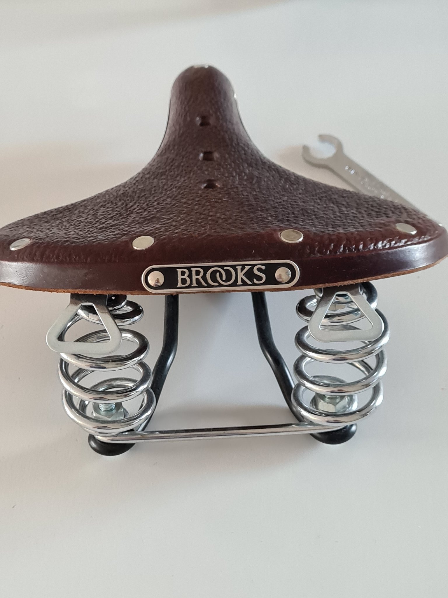 brooks b67s