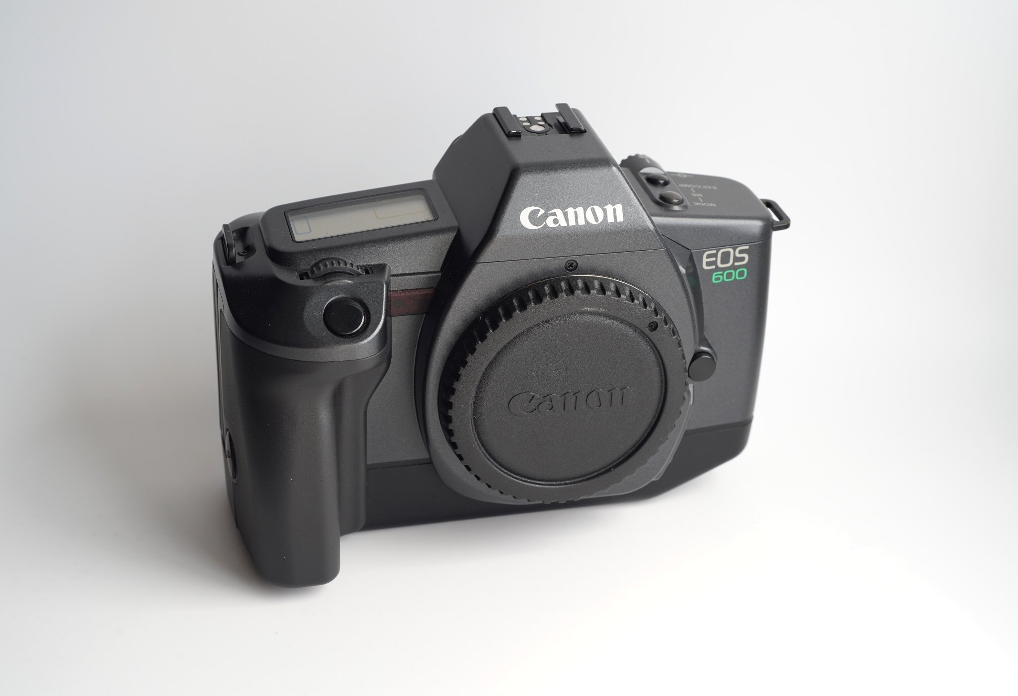 Canon EOS 600 (418676054) ᐈ Köp på Tradera