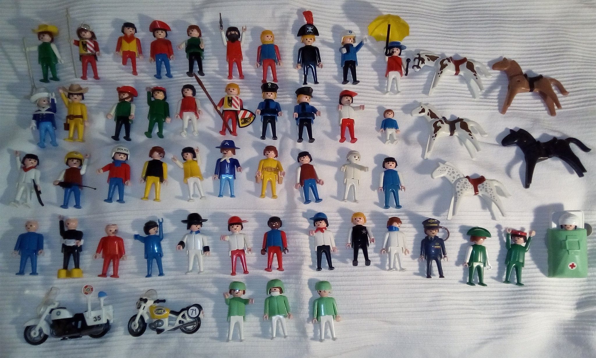 Playmobil retro • piratskepp borg sjukhus indian polis bilar • fynd Playmobil Playmobil Playmobil retro • piratskepp borg sjukhus indian polis bilar • fynd 753d0d