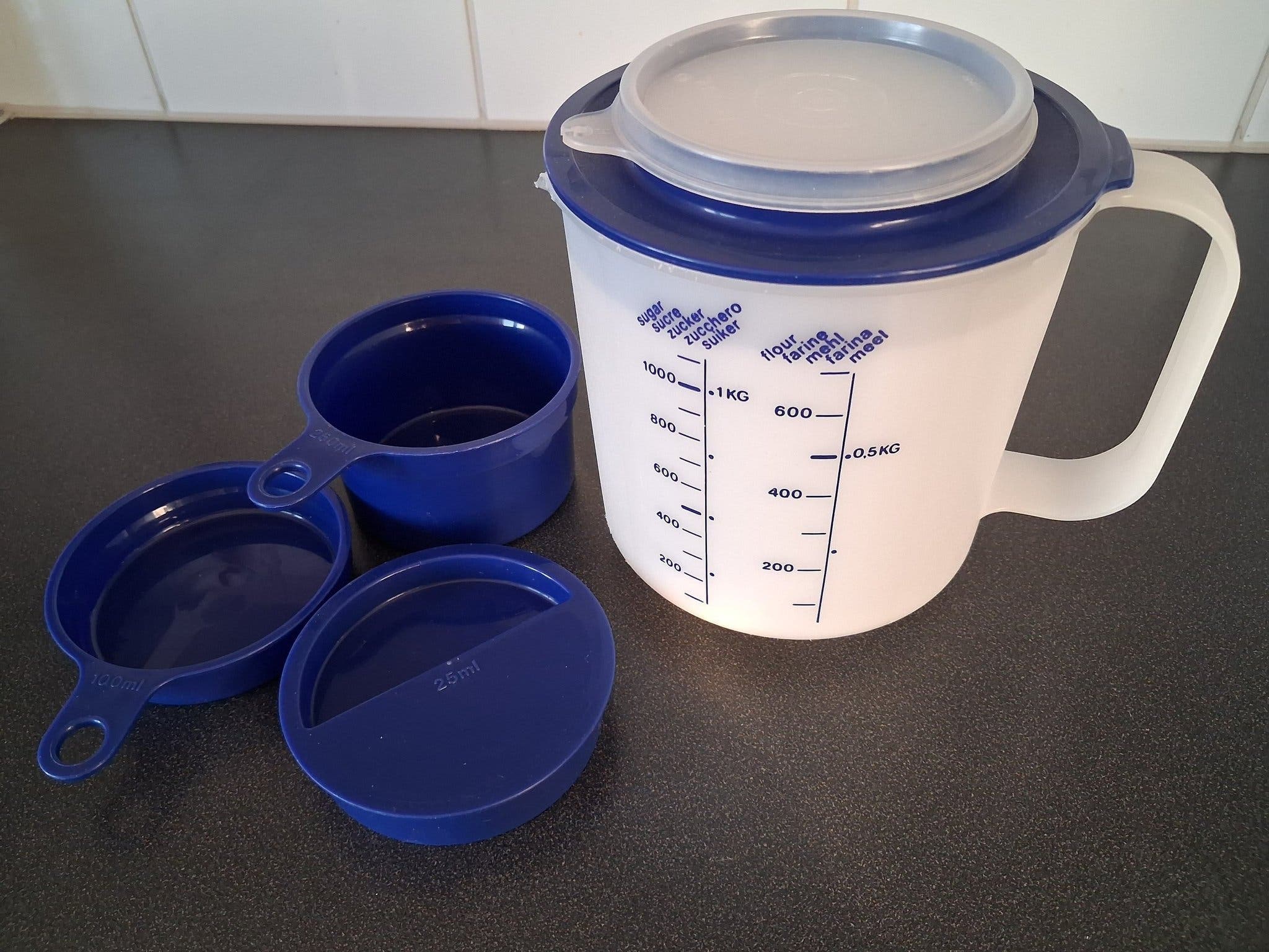 Tupperware Rührschüssel mit Messerset