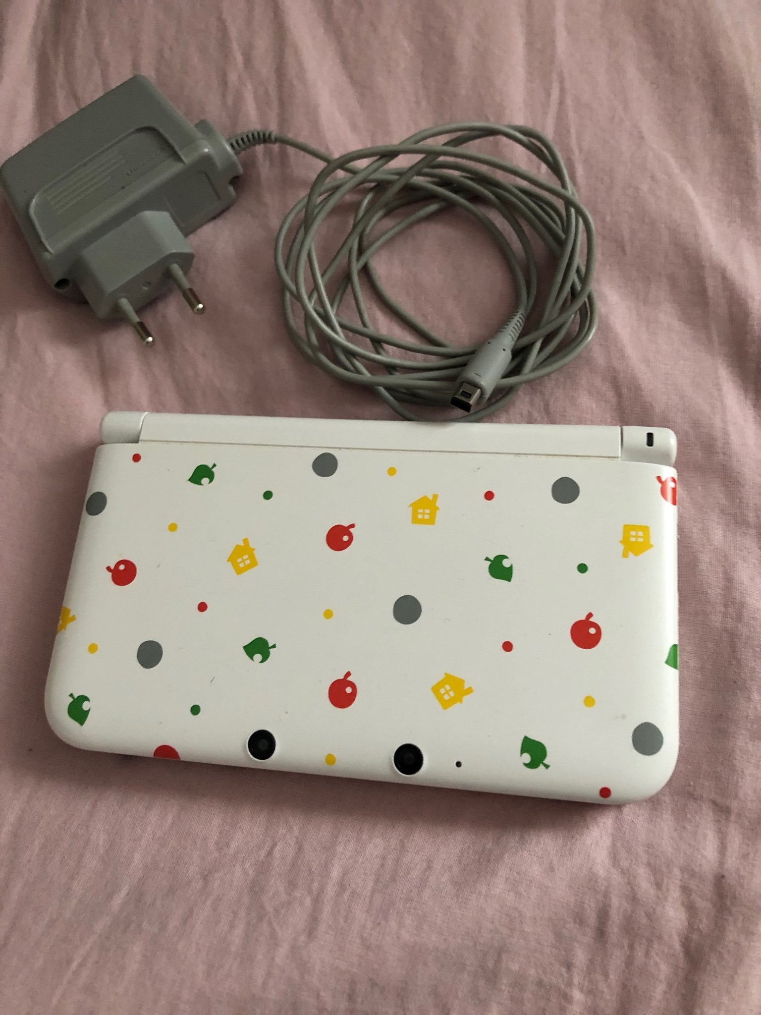 NINTENDO 3DS XL ANIMAL CROSSING EDITION (403095265) ᐈ Köp på Tradera