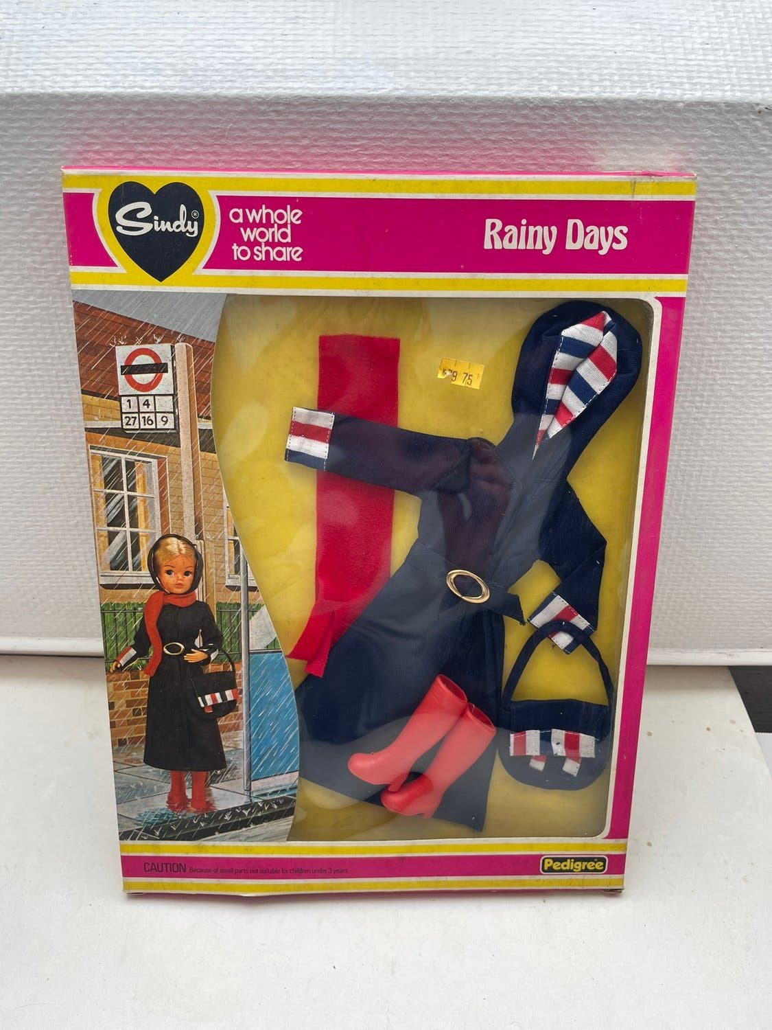 Vintage Sindy clothing set Pedigree Rainy Days unopened