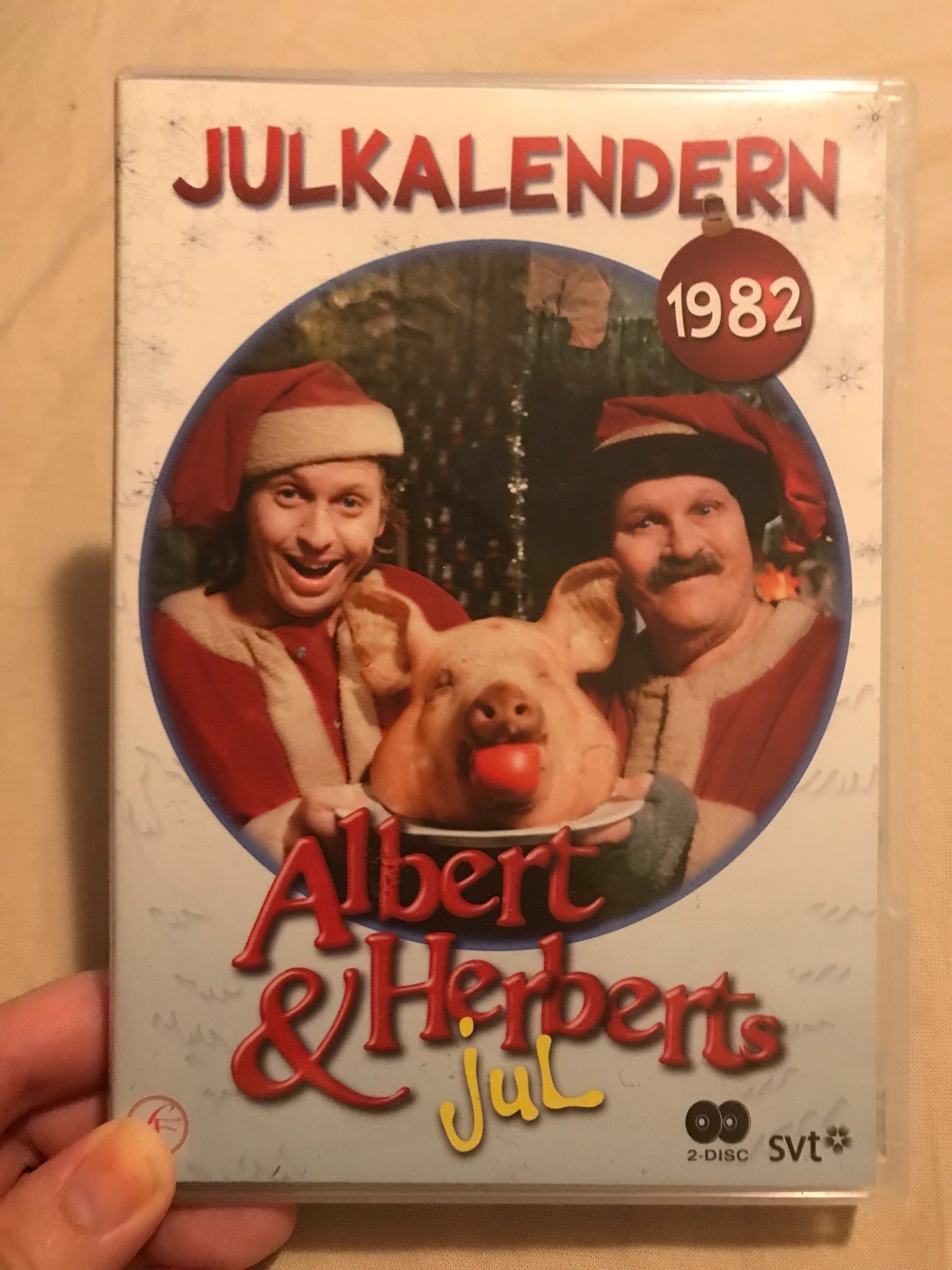 Se produkter som liknar Julkalender Albert och Herbert på Tradera