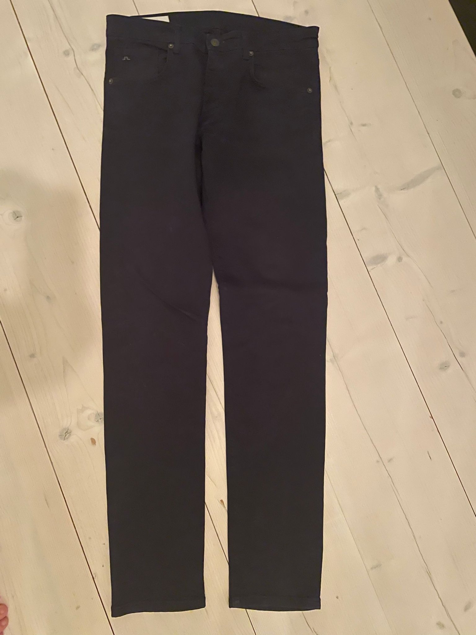 J Lindeberg JAY slim fit jeans Köp från MaiApp på Tradera (567469746)