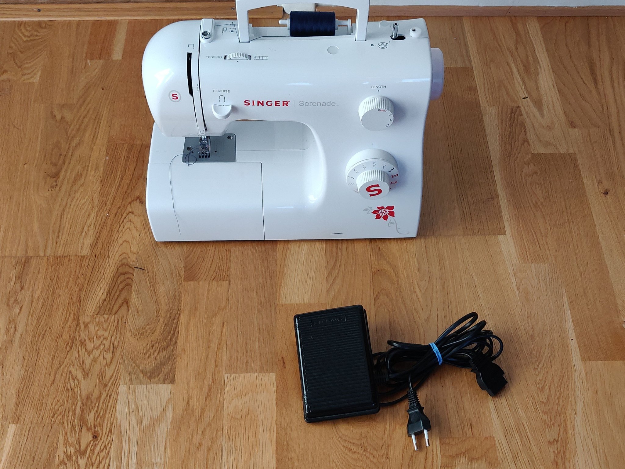 SYMASKIN Singer Serenade sewing machine (446918463) ᐈ Köp på Tradera