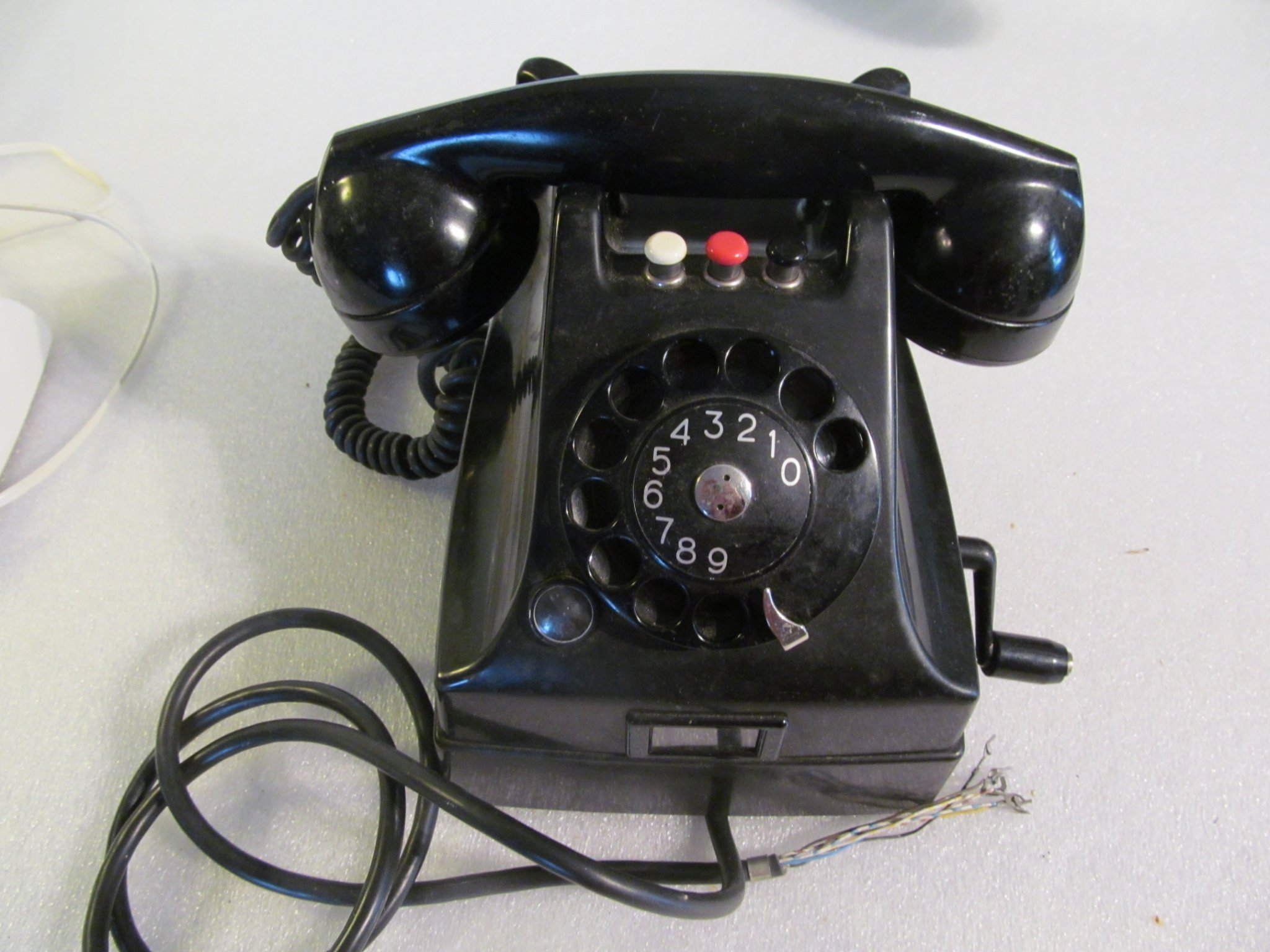 telefon-1964-televerket-bakelittelefon-3-tryckk-450692994-k-p-p