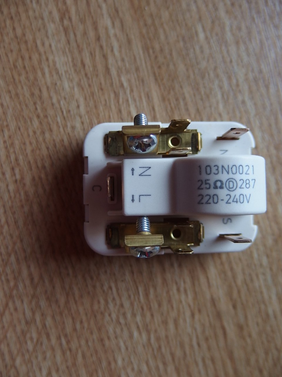 Реле danfoss 103n0021
