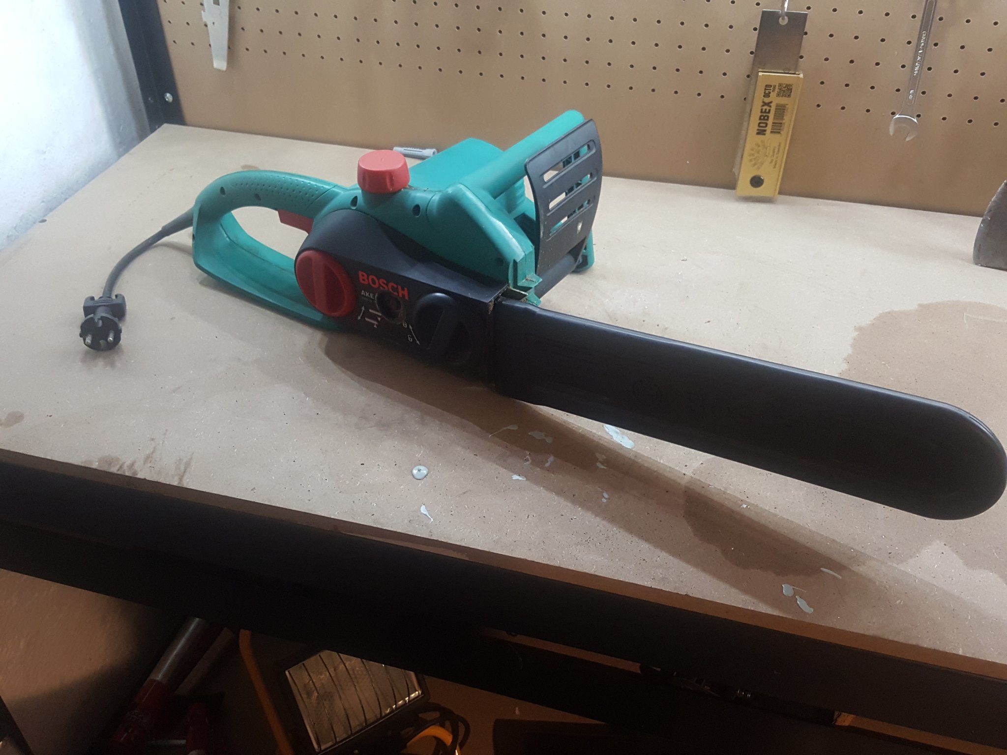 Bosch elektrisk motorsåg 3600 h34 500 (418300779) ᐈ Köp på Tradera