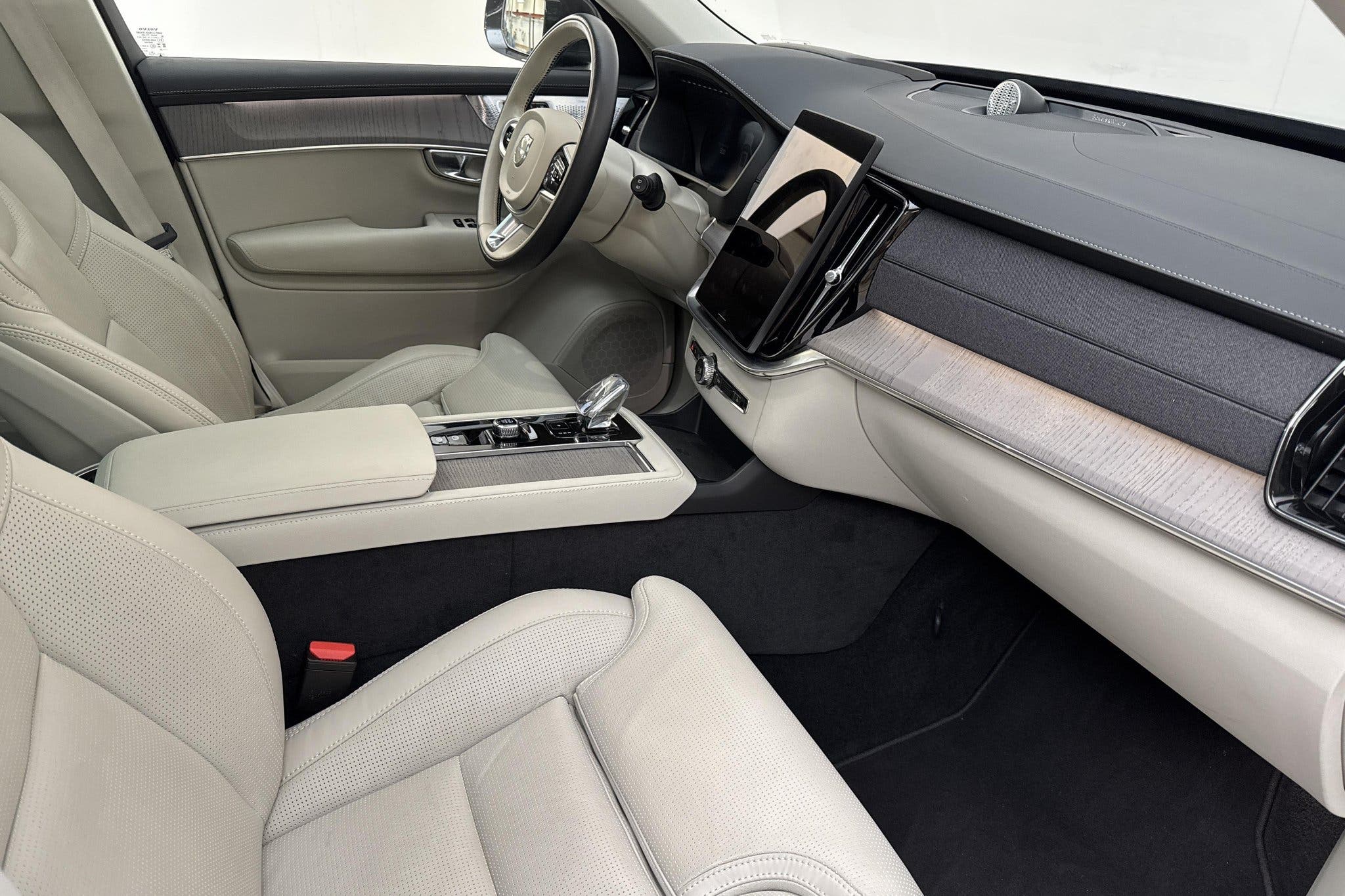 Volvo XC90 T8 Plug-In Hybrid AWD Geartronic, 8-trins, 456ps, 2026