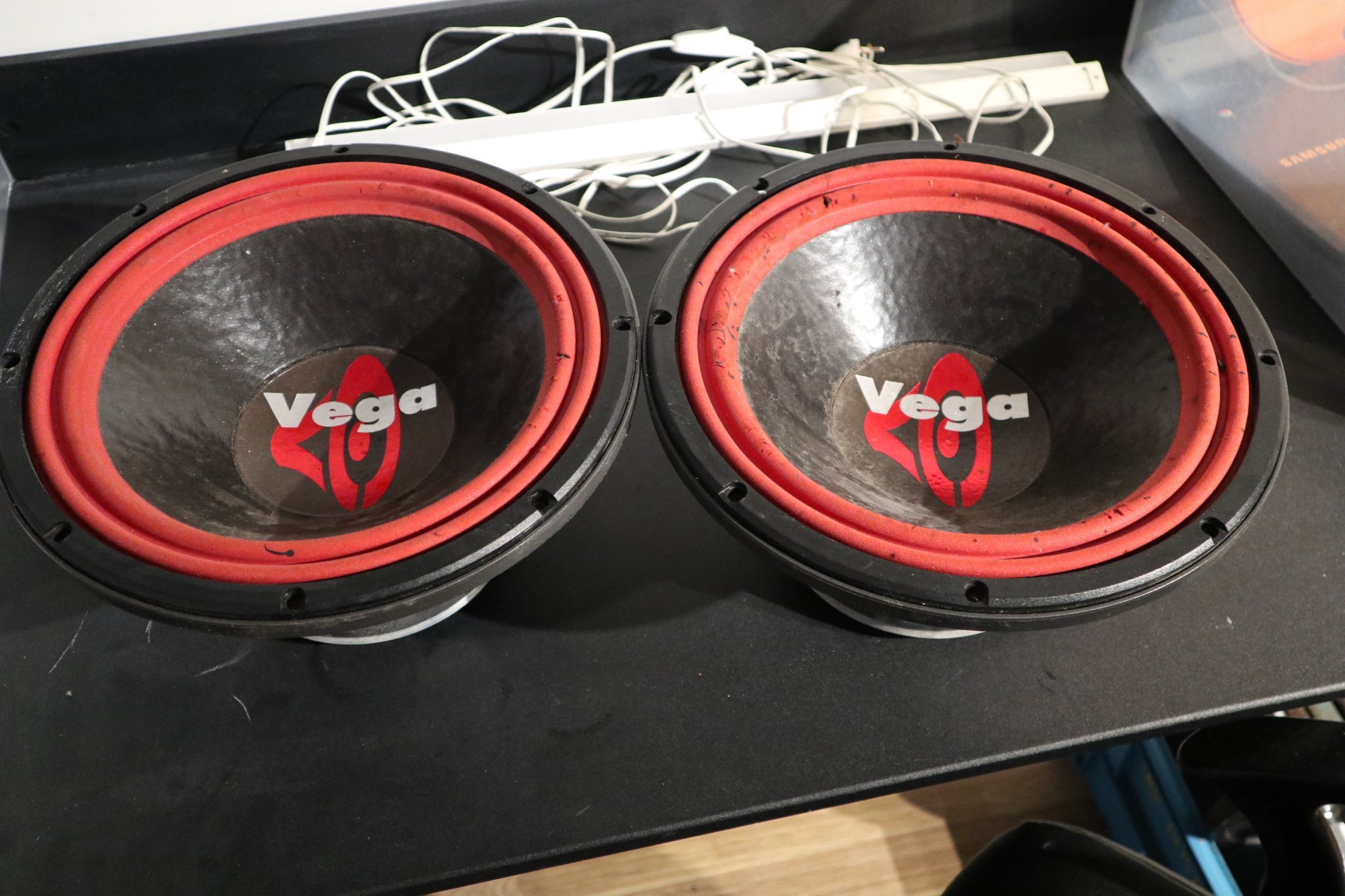 2 Stycken Cerwin Vega 124 800W bashögtalare. Sp.. (417677760) ᐈ Köp på