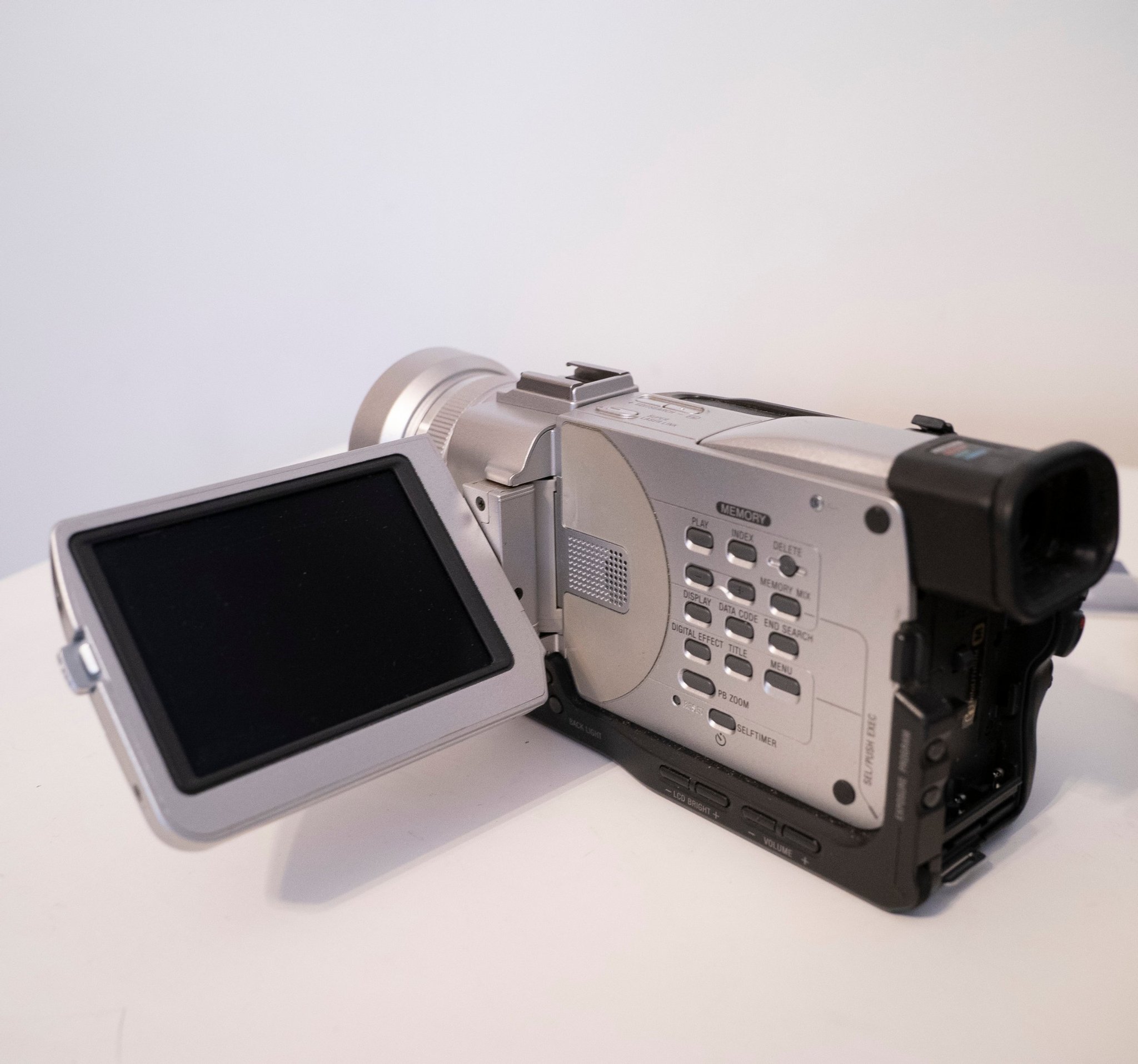 Sony DCR-TRV20E miniDV mini DV digital videokamera med analog in