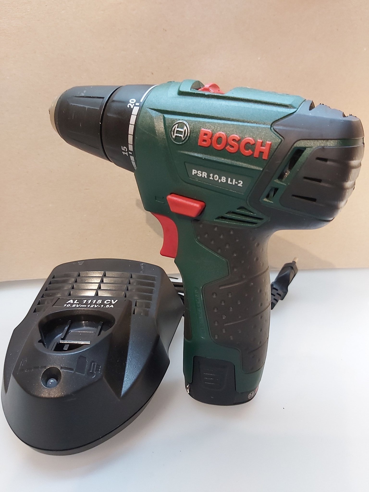 BOSCH SKRUVDRAGARE PSR 10.8 LI2 (390667933) ᐈ Köp på Tradera BOSCH SKRUVDRAGARE PSR 10.8 LI2 (390667933) ᐈ Köp på Tradera