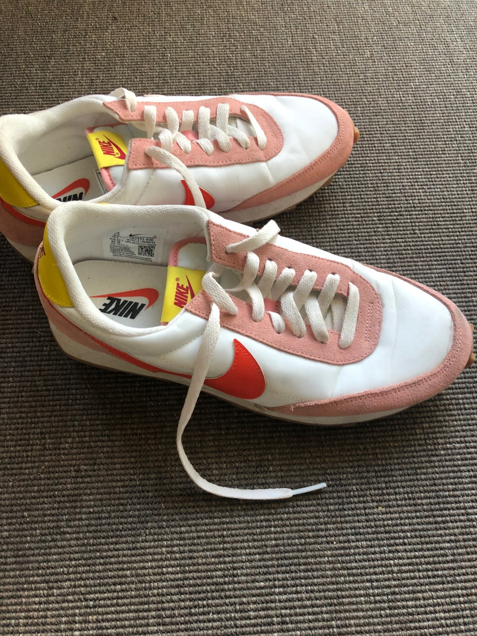 nike daybreak canvas