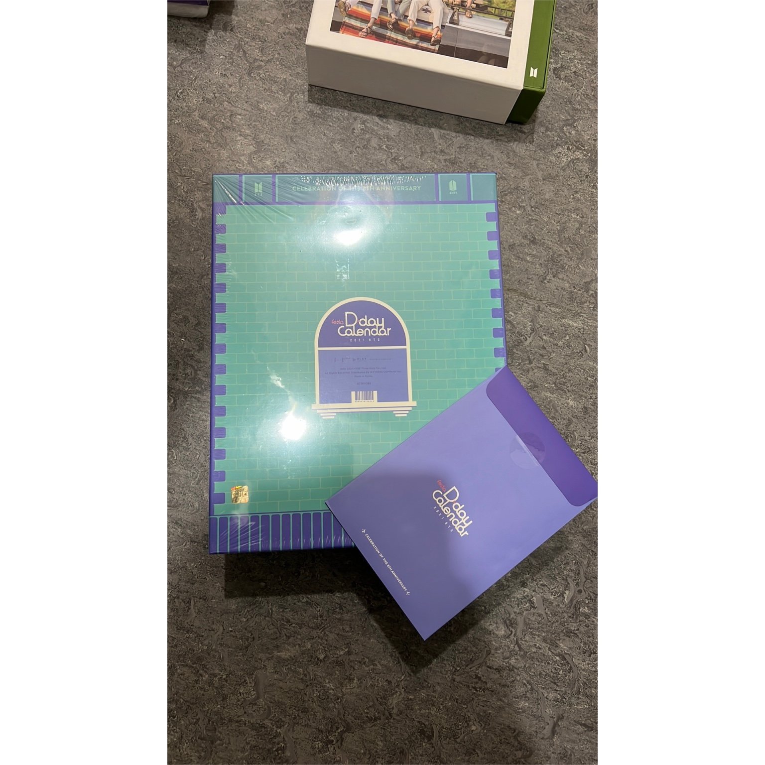 Se produkter som liknar BTS D DAY CALENDAR på Tradera (595979928)