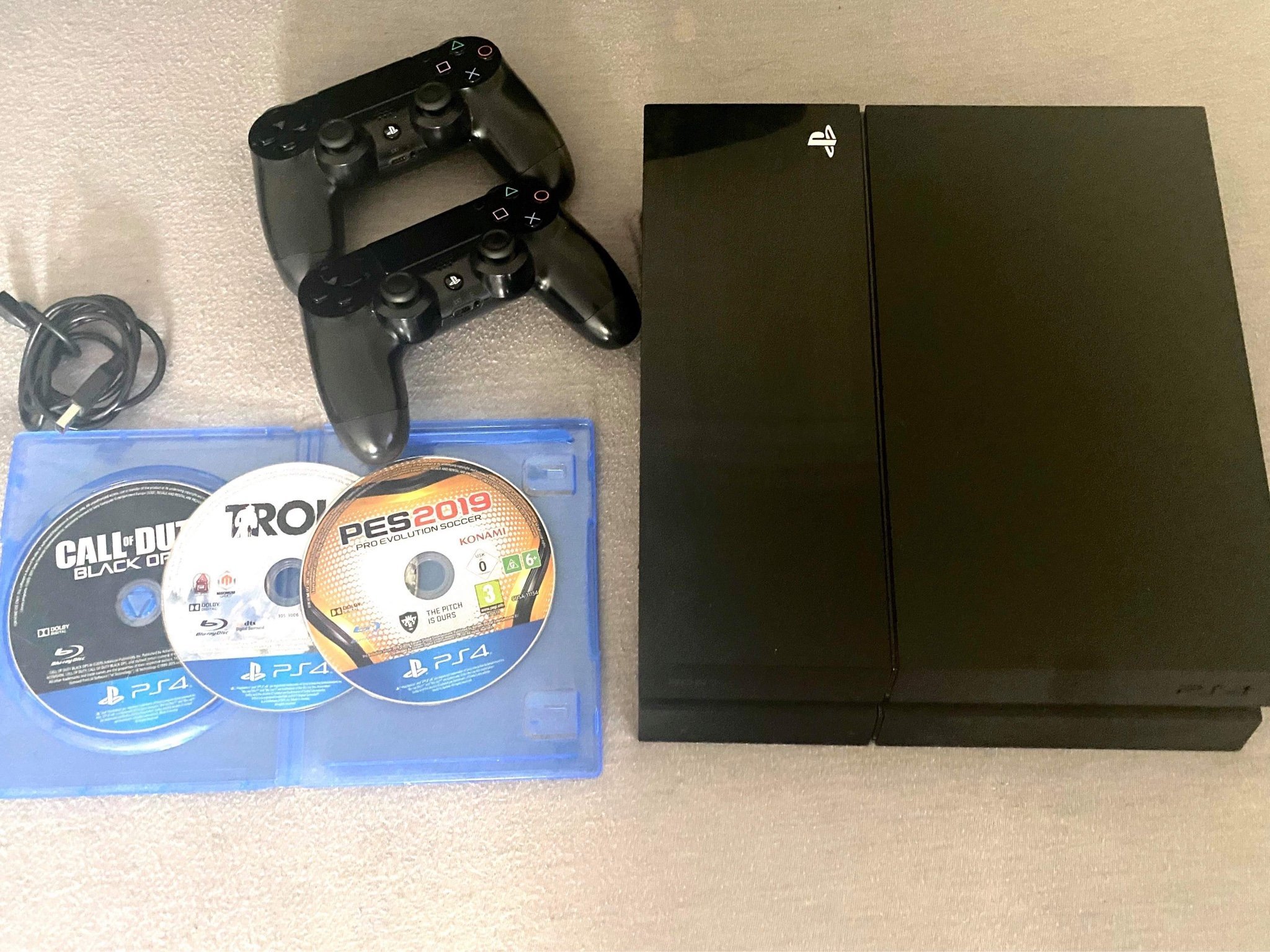 Playstation 4, 500 gb (422302039) ᐈ Köp på Tradera