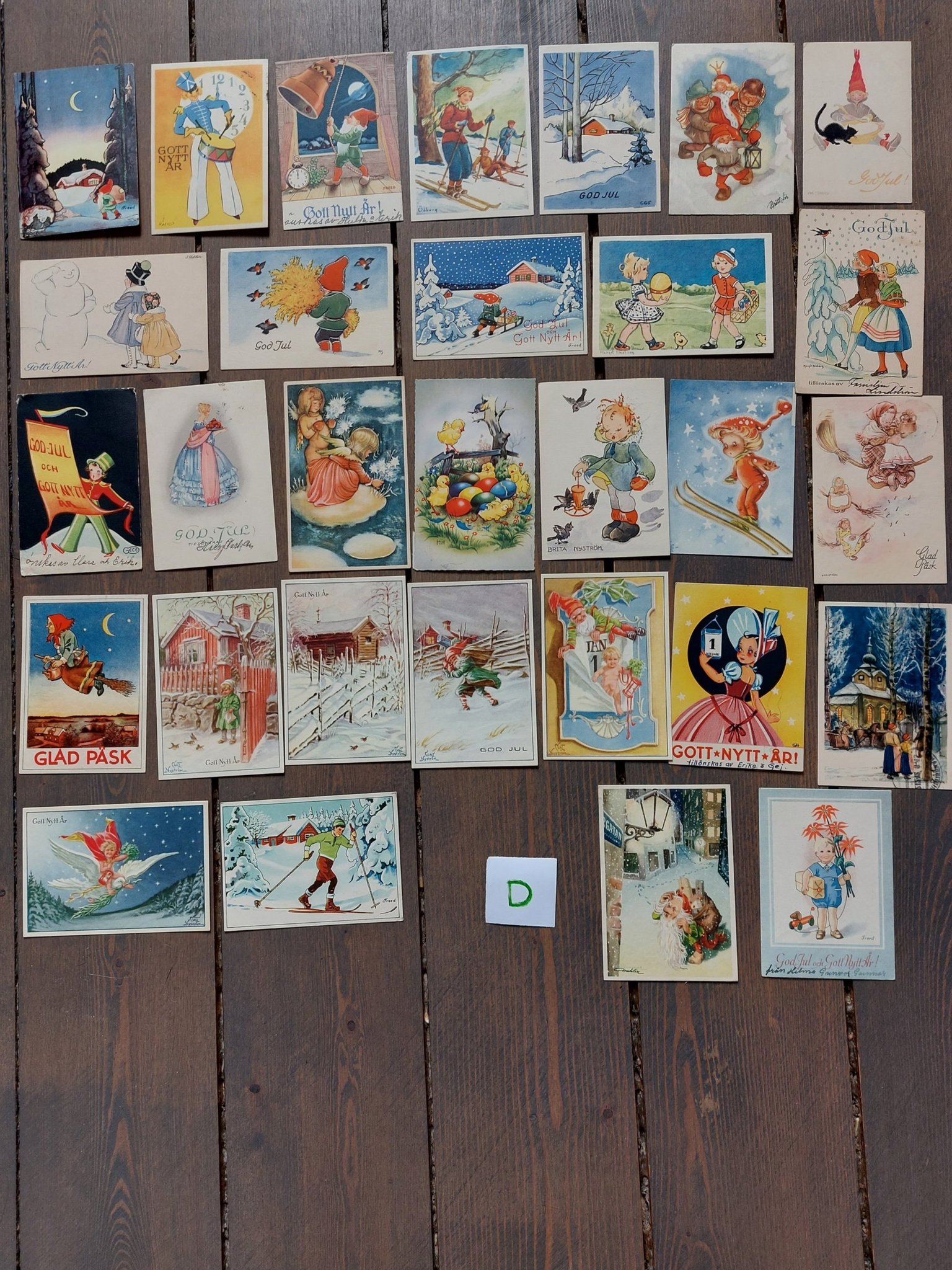 Se produkter som liknar 30 små julkort/påskkort etc, .. på Tradera