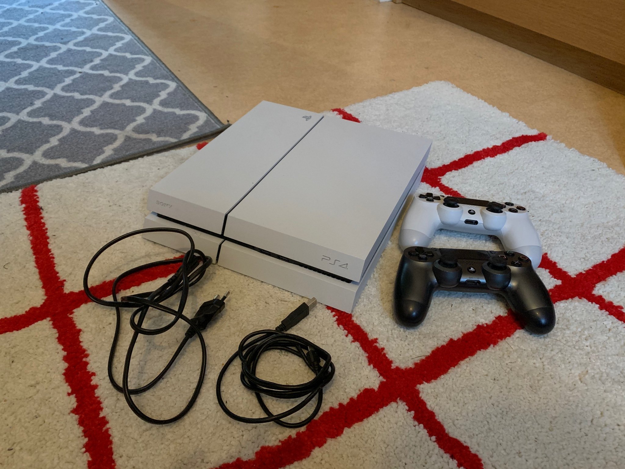 the white playstation 4 the white playstation 4