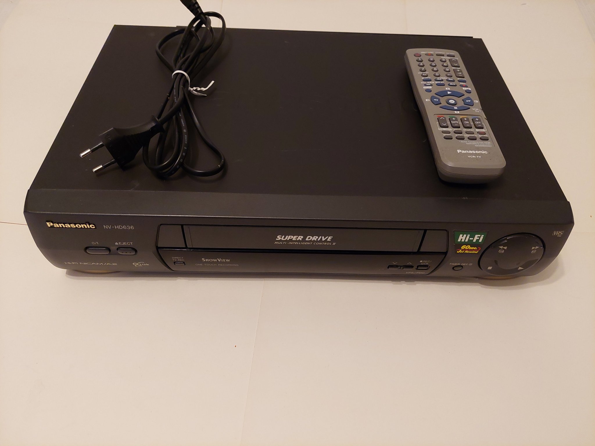 Panasonic NVHD636 SUPER DRIVE VHSspelare Köp på Tradera (579368155)