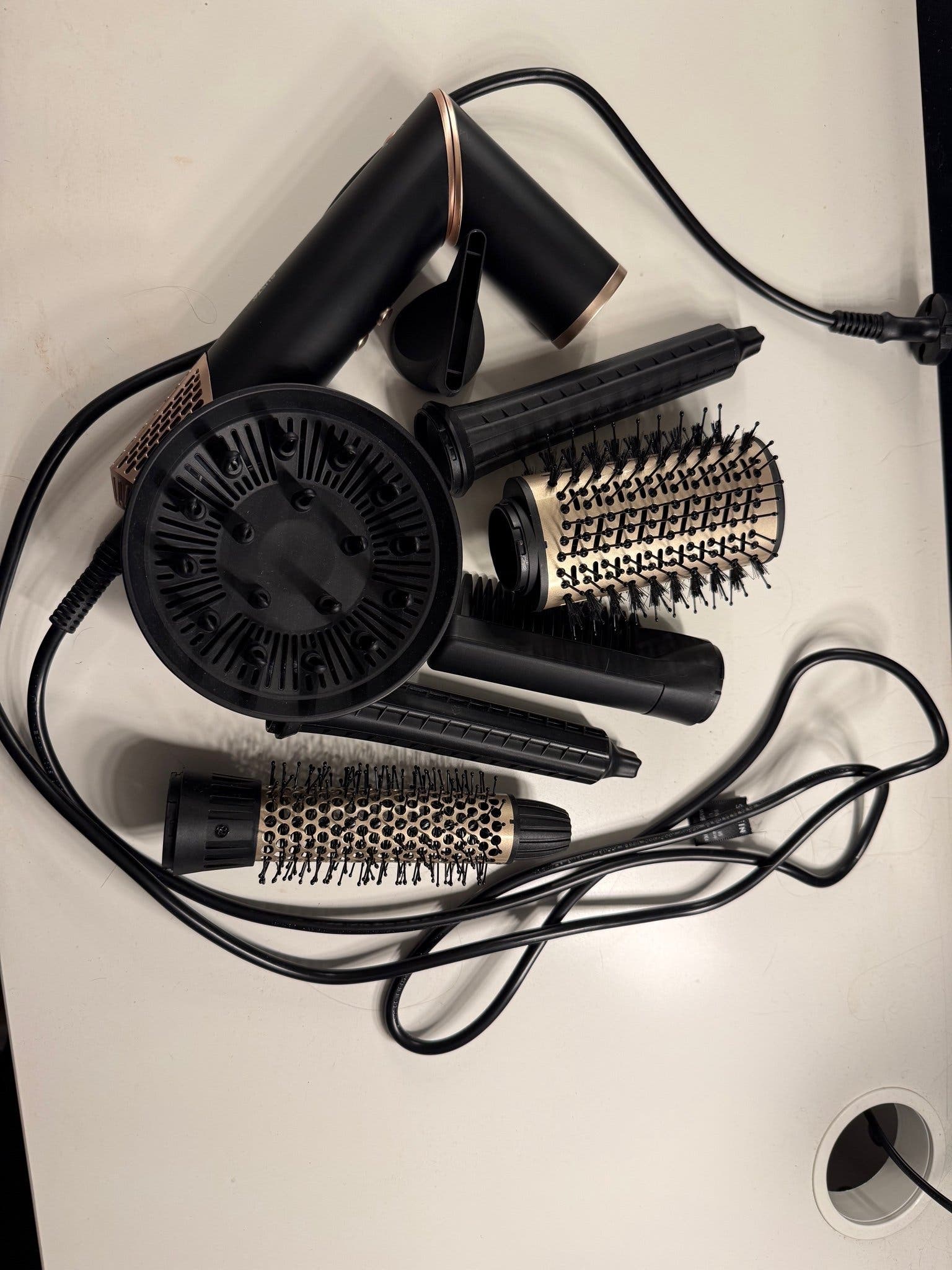 Rusta Start Kit Se produkter som liknar Rusta Hårstyling Kit, hårfön på Tradera (699479164)