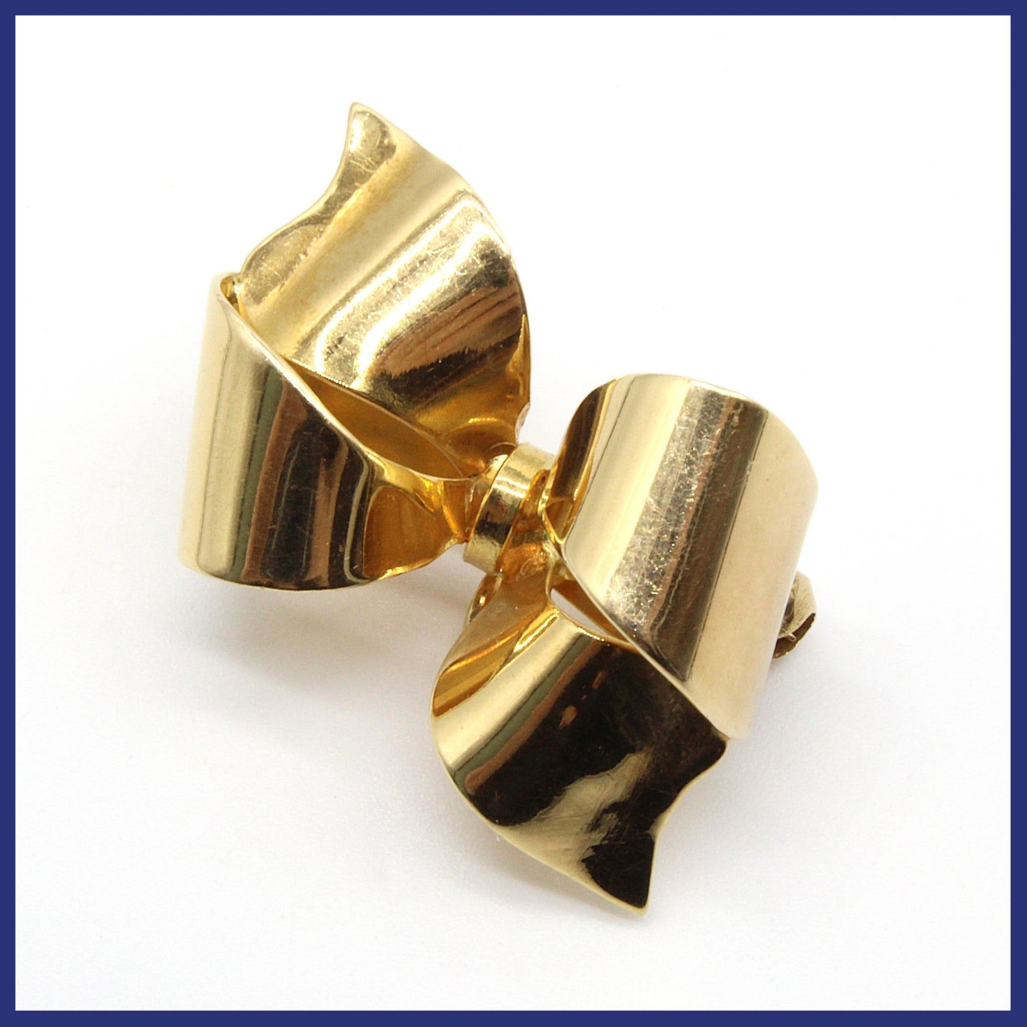 Brosch, 18K guld, rosett (vikt 4,5g)