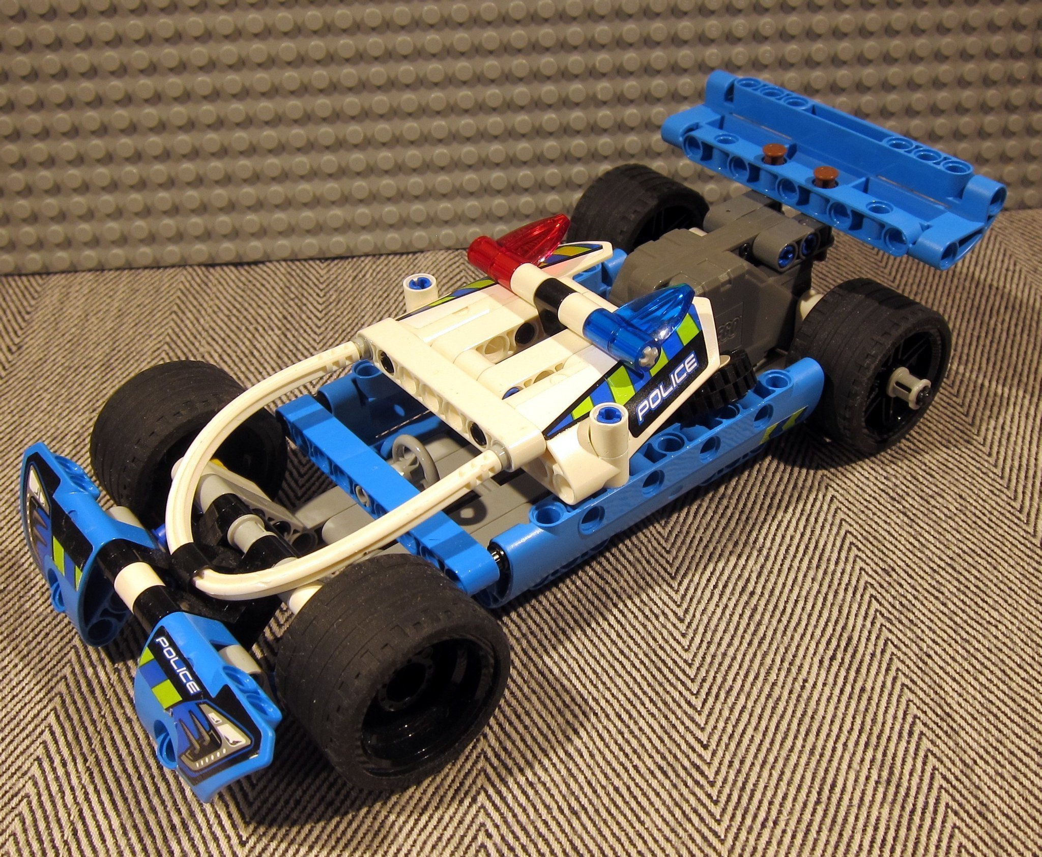 LEGO Technic Polis Bil Police Pursuit 42091-1 P.. | Köp på Tradera ...