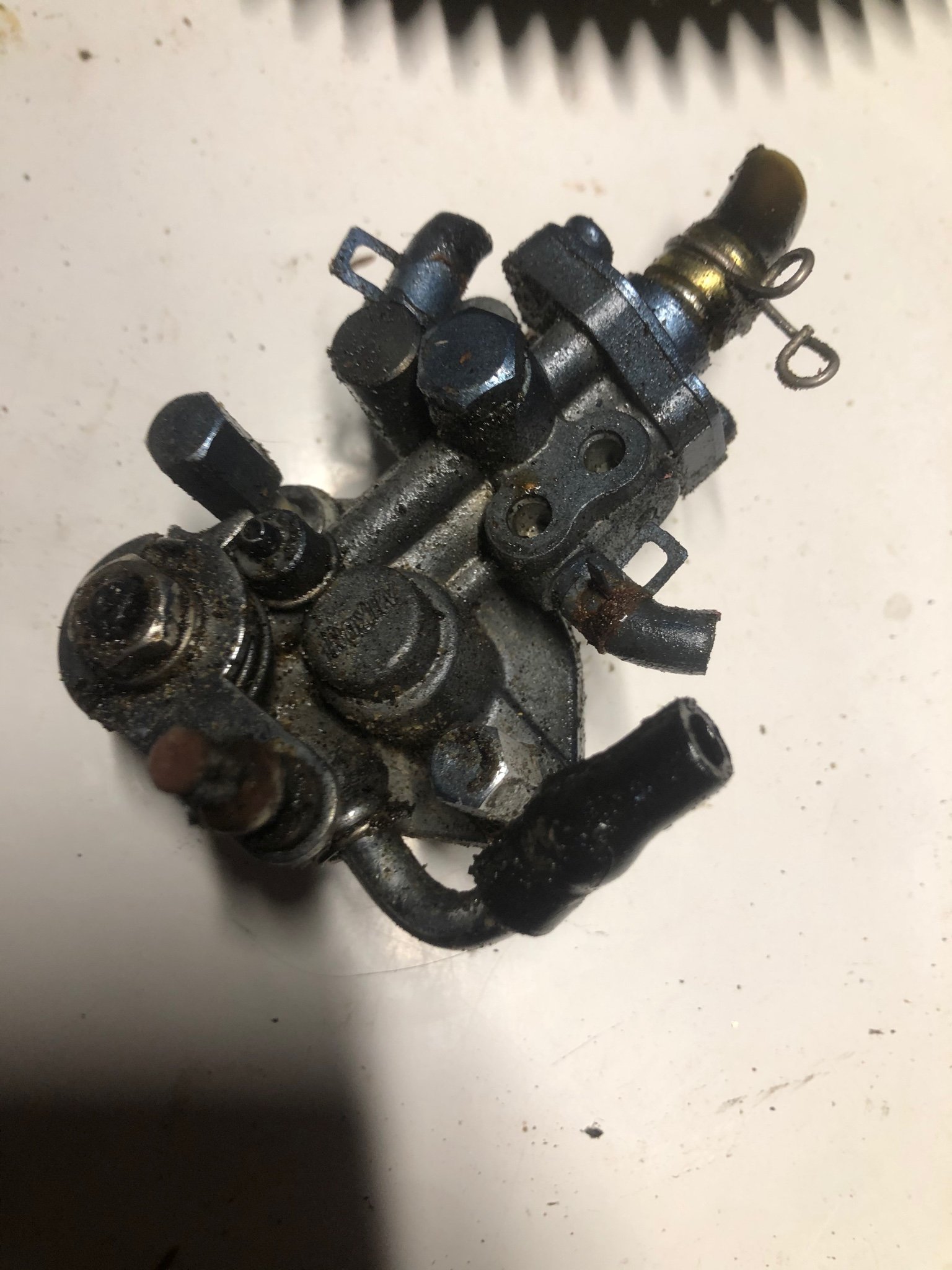 Autolube pump Yamaha 30hk (426968840) ᐈ Köp på Tradera