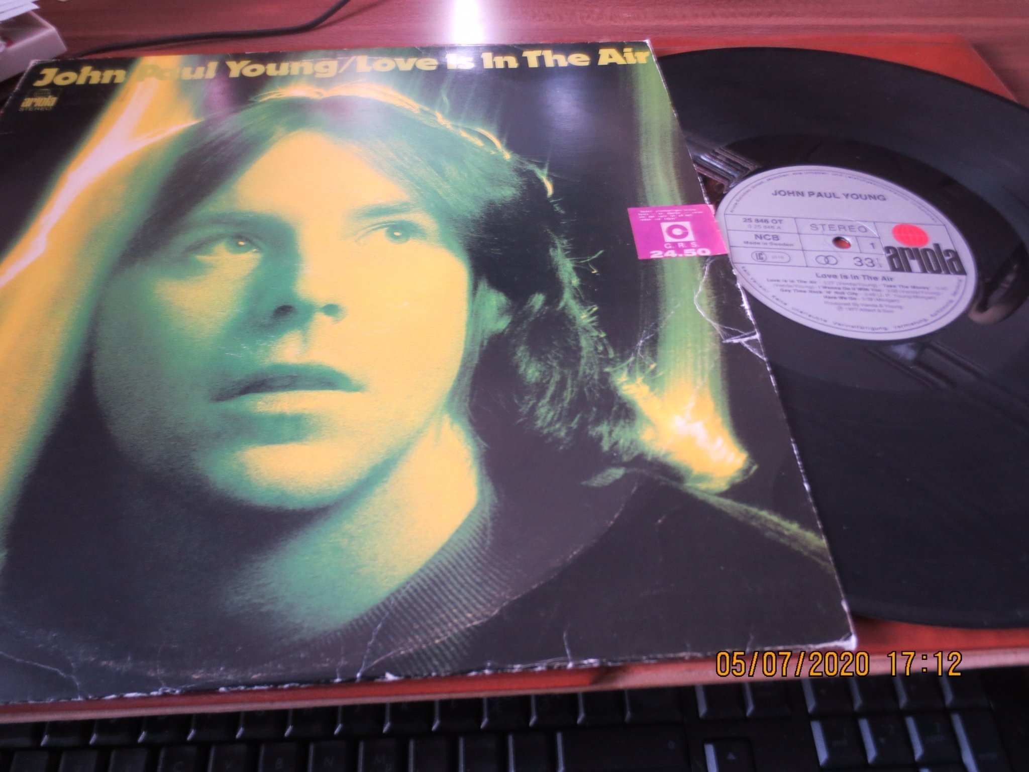 John Paul Young Love Is In The Air Testo