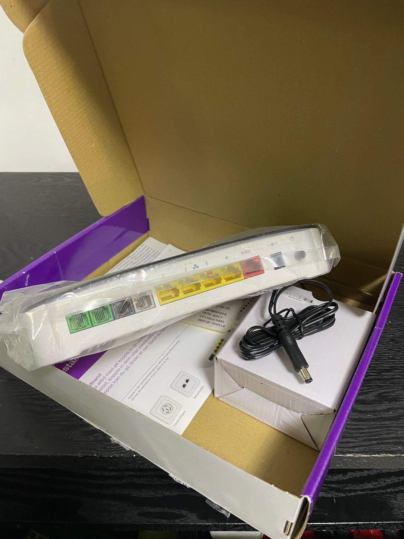 Technicolor Router | Köp på Tradera (717091480)