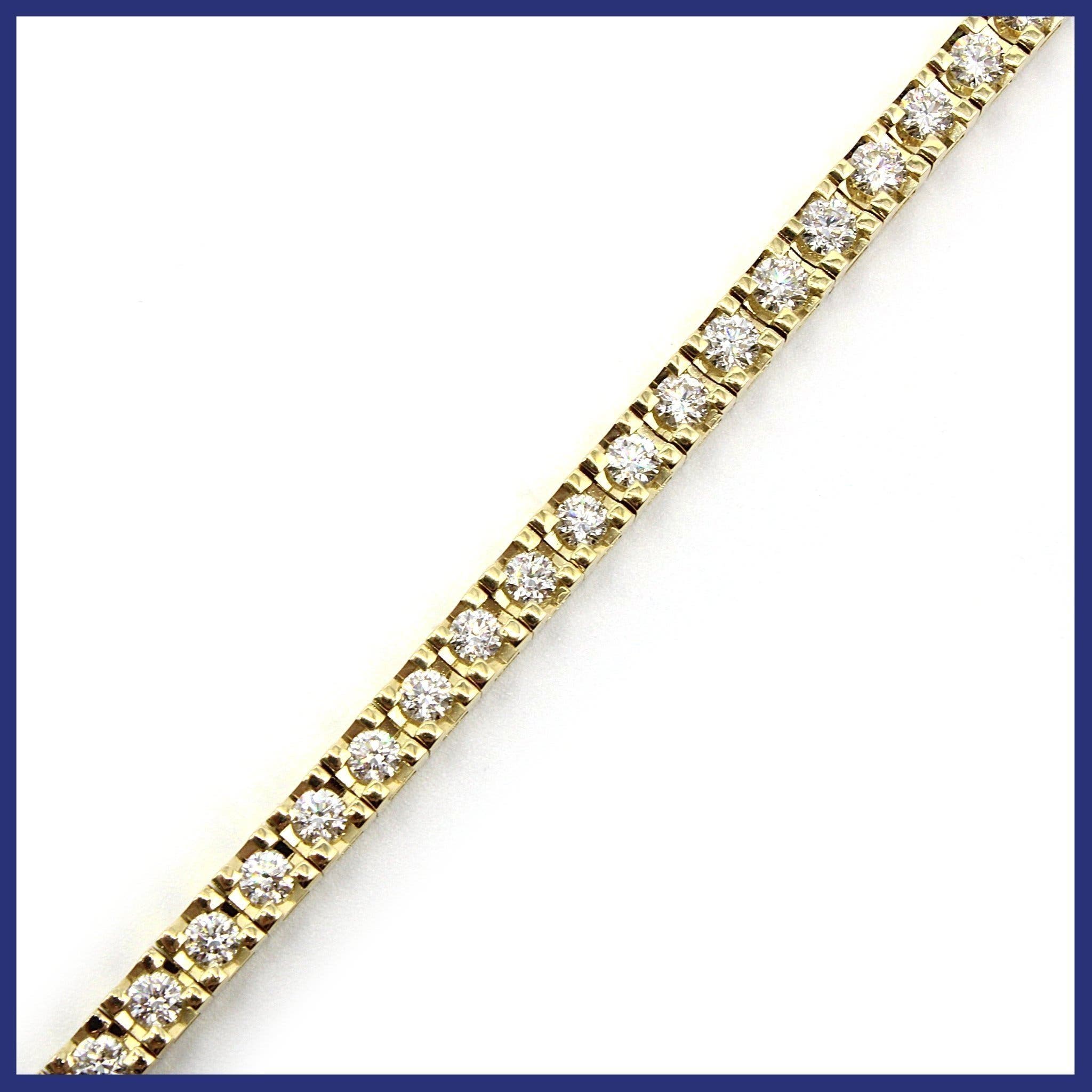 Tennisarmband, 18K guld, naturliga, briljantslipade diamanter (2,83ctv, 18cm)