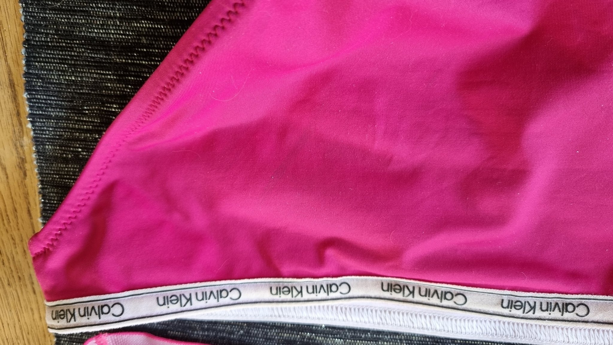 Calvin Klein rosa bikini sportbh Köp på Tradera (613683889)