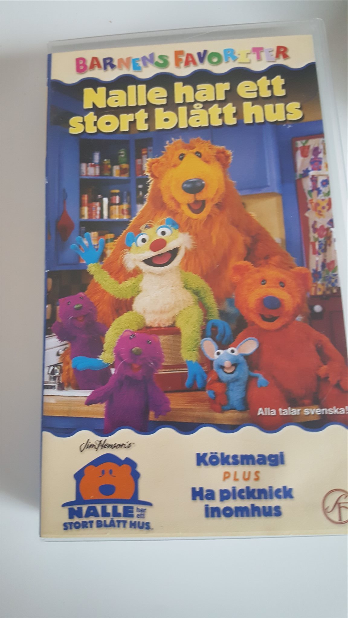 Nalle I Ett Stort Blått Hus