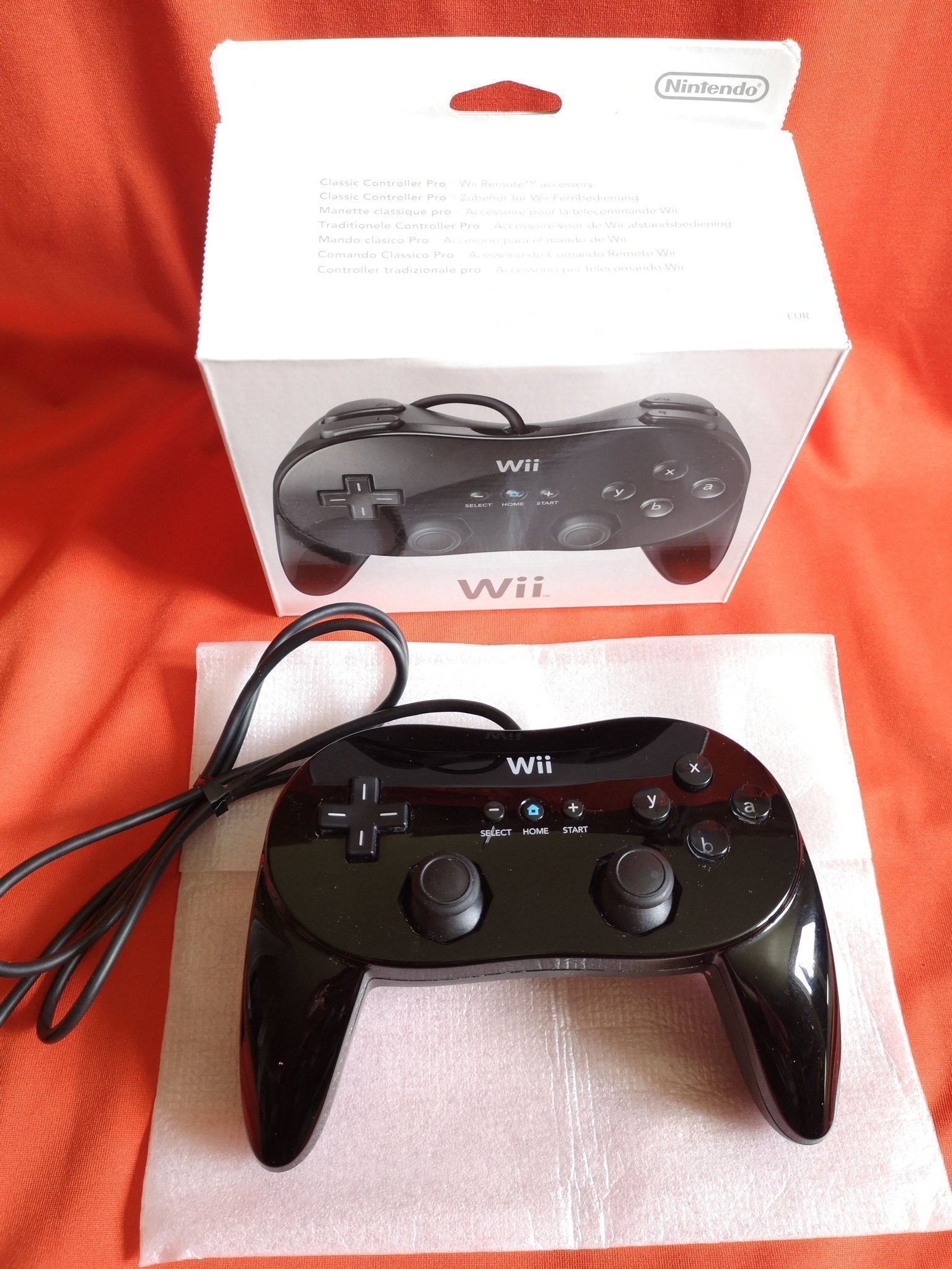 Se produkter som liknar Nintendo Wii Classic Controll.. på Tradera