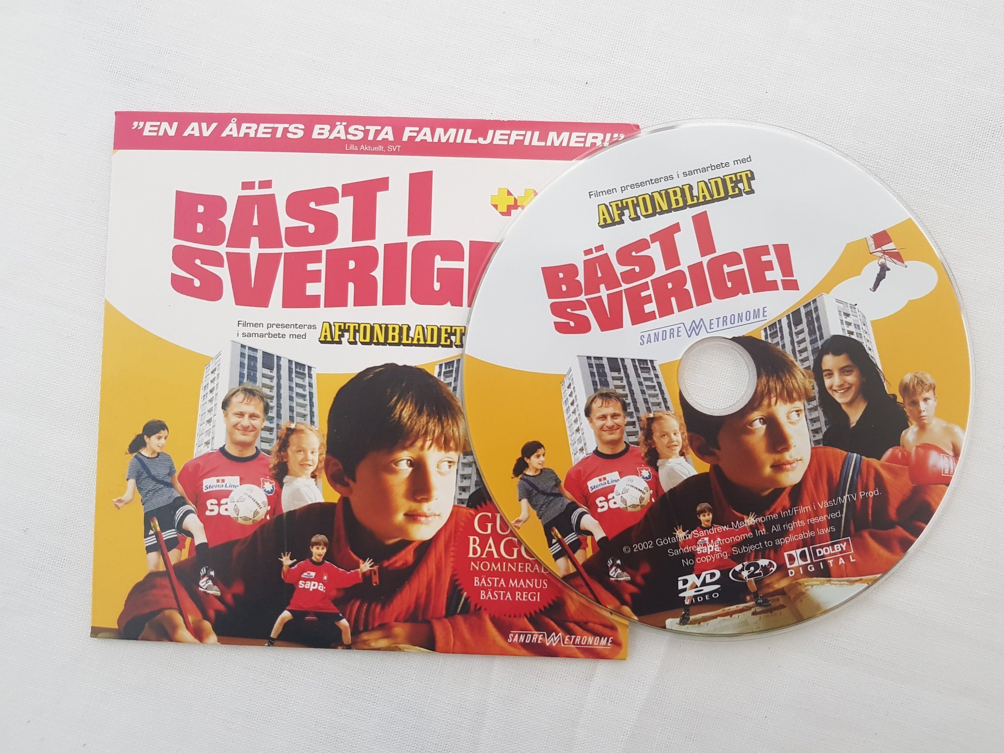 Bäst i Sverige En av årets bästa familjefilmer .. (404050786) ᐈ Köp på