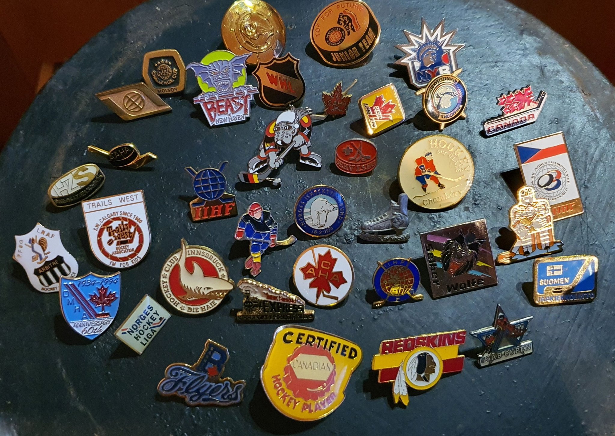 Sport pins (425927341) ᐈ Köp på Tradera