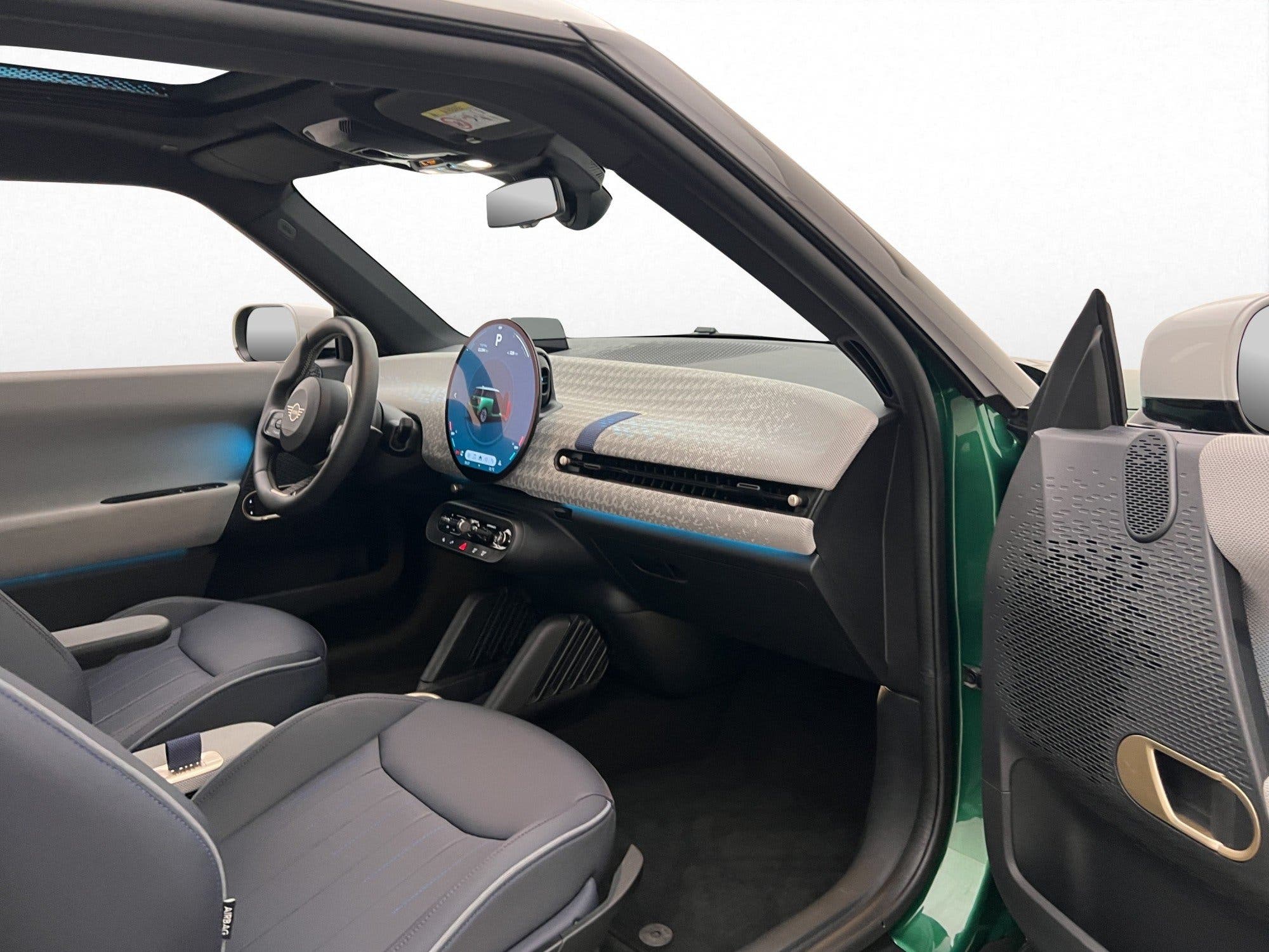 MINI Cooper SE, 218hp, 2024