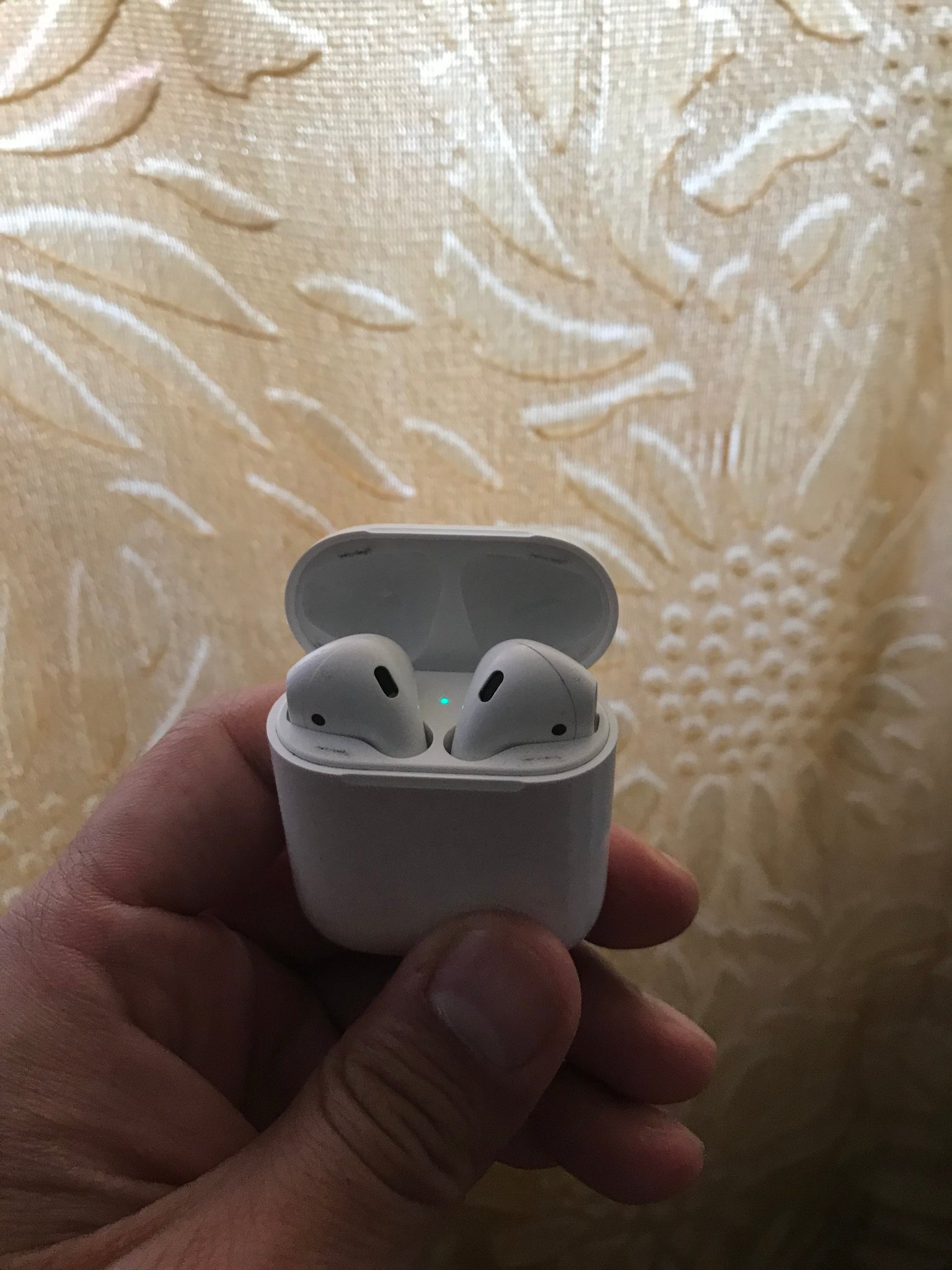 Apple airpods 1st generation original (413612822) ᐈ Köp på Tradera