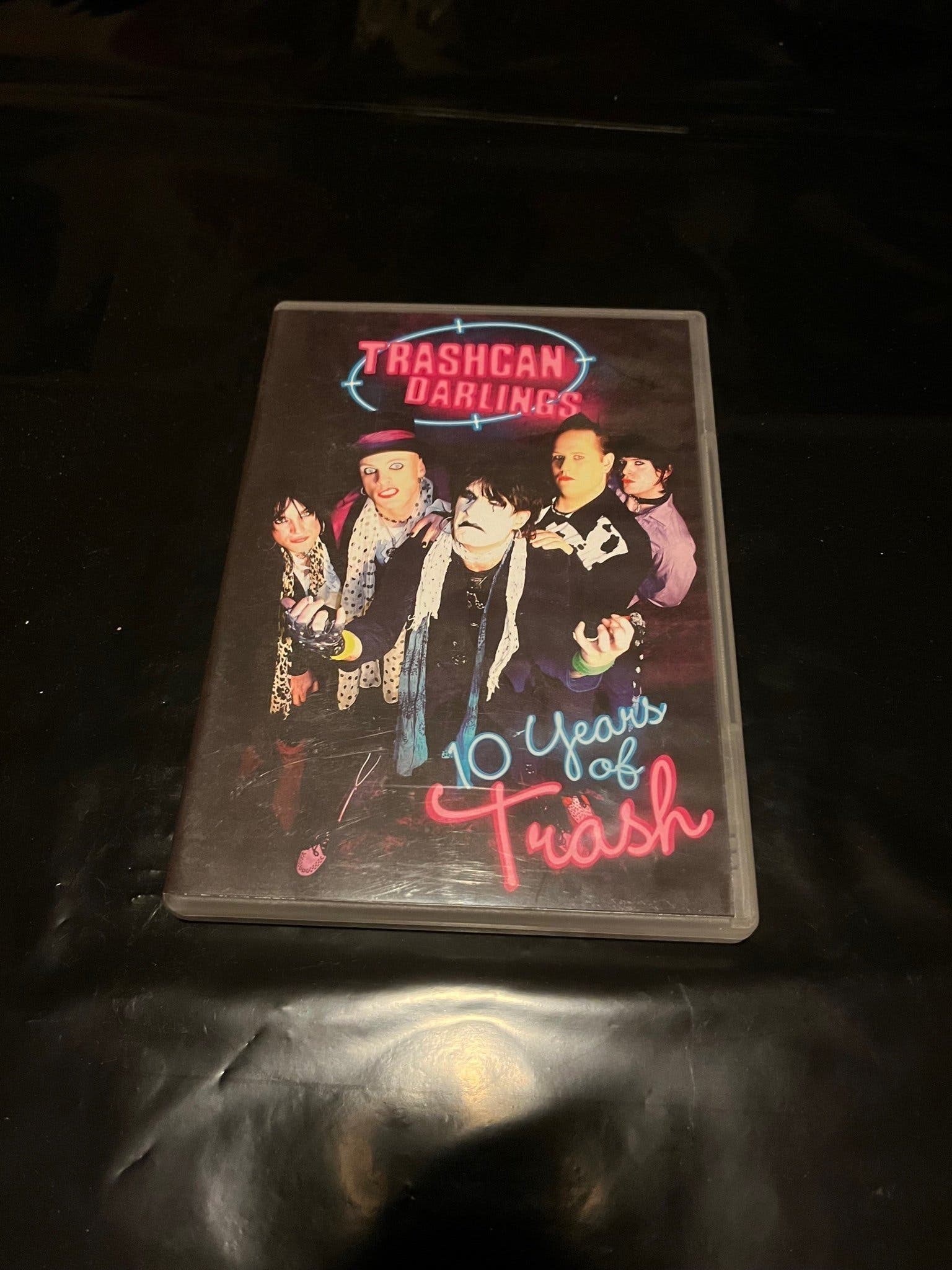 Trashcan Darlings - 10 Years of Trash DVD | Köp på Tradera (728914136)