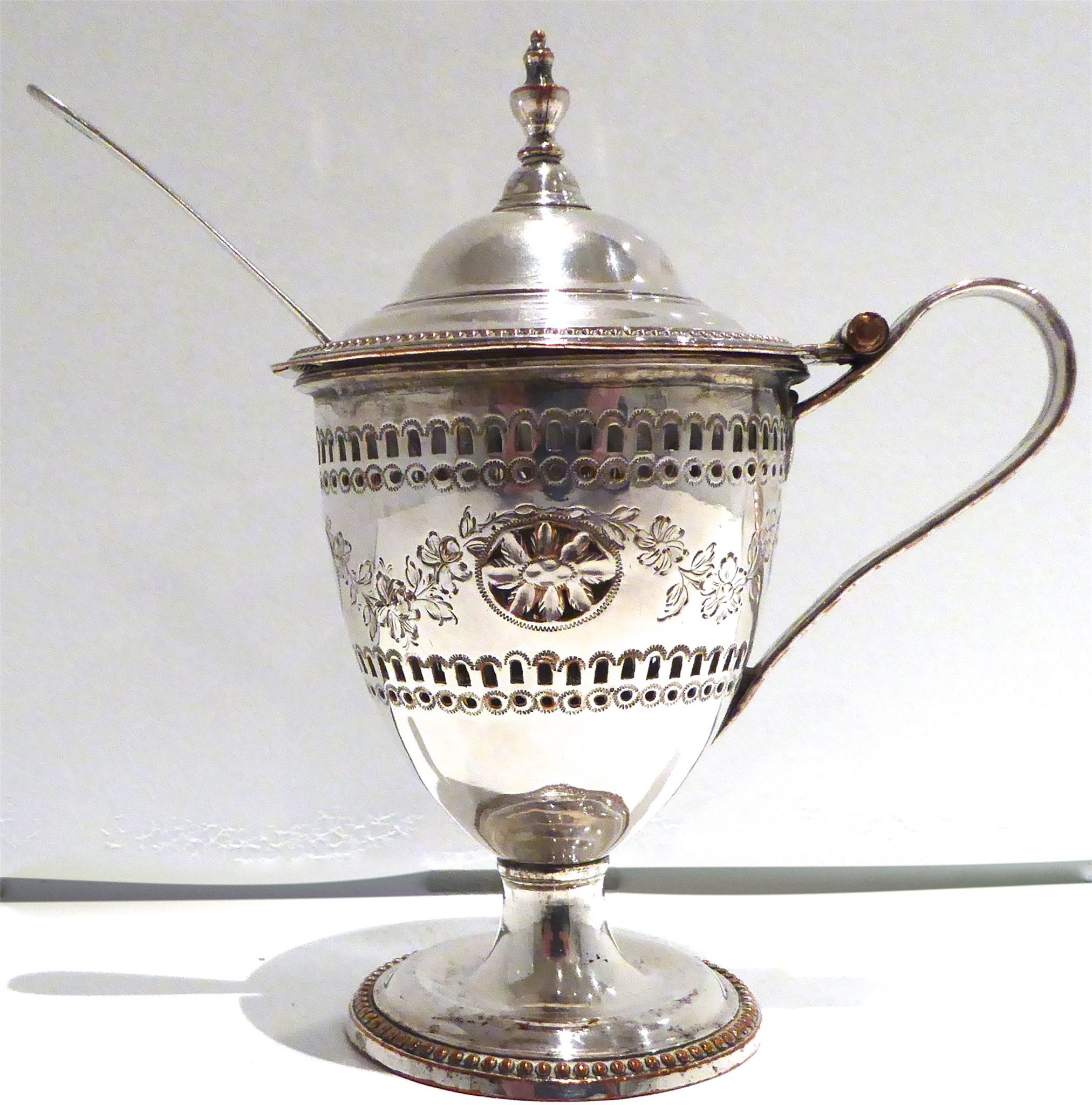 Old Sheffield Plate. 1700 tal. Mustard pot. (338563913) ᐈ Köp på Tradera