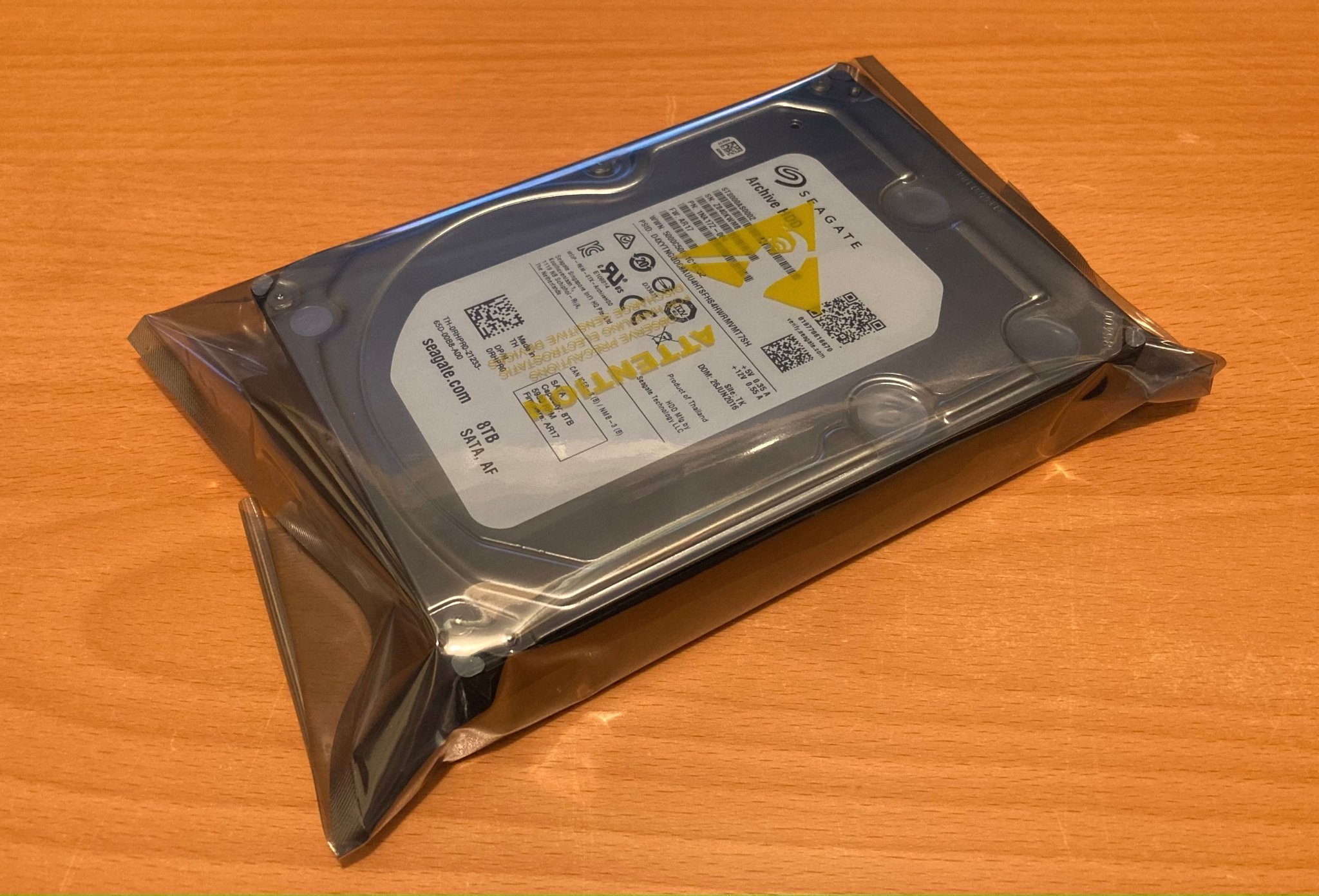 Hårddisk 8TB 3.5" SATA Seagate Archive HDD mod.. Köp på Tradera