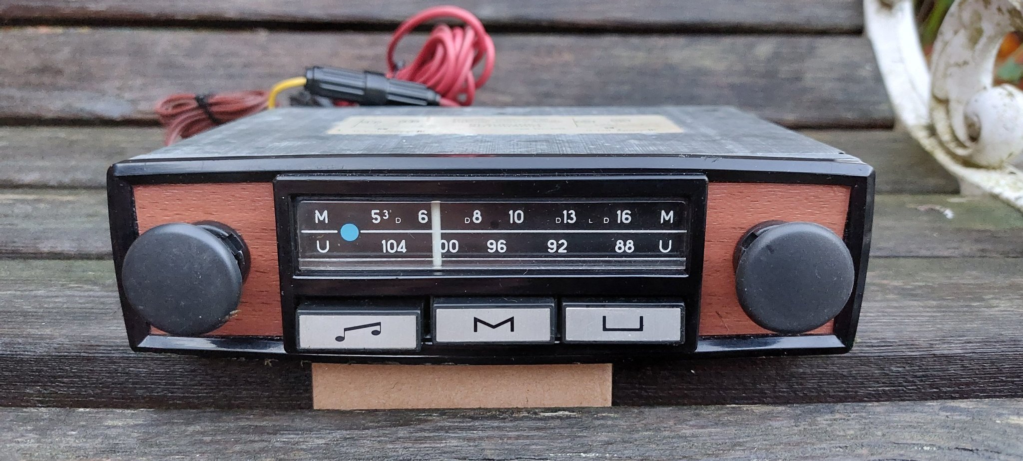 Se produkter som liknar Blaupunkt Bilradio för vetera.. på Tradera