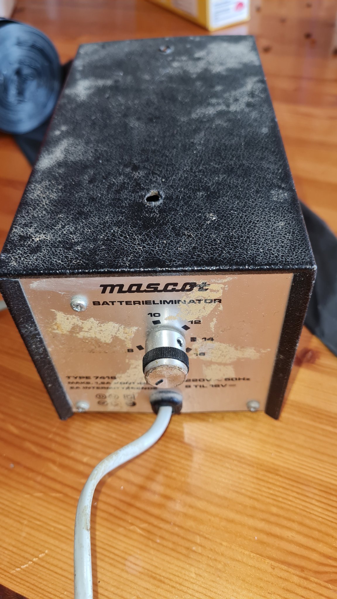 mascot-7416-8-16-vdc-regulated-power-supply-fu-k-p-p-tradera