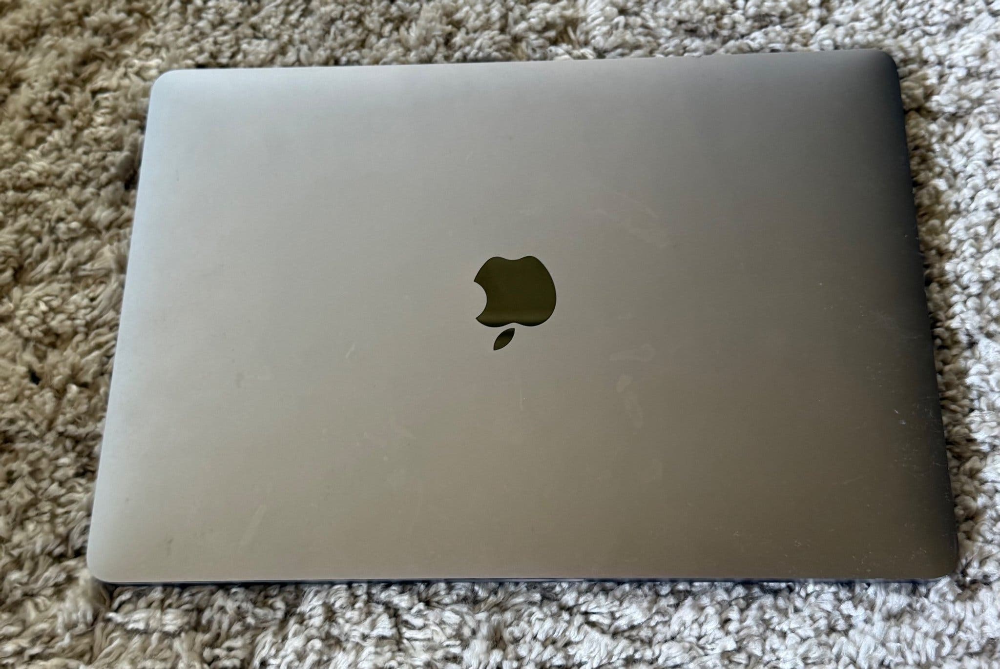 MacBook Pro 13-inch M1 2020 with 16GB RAM
